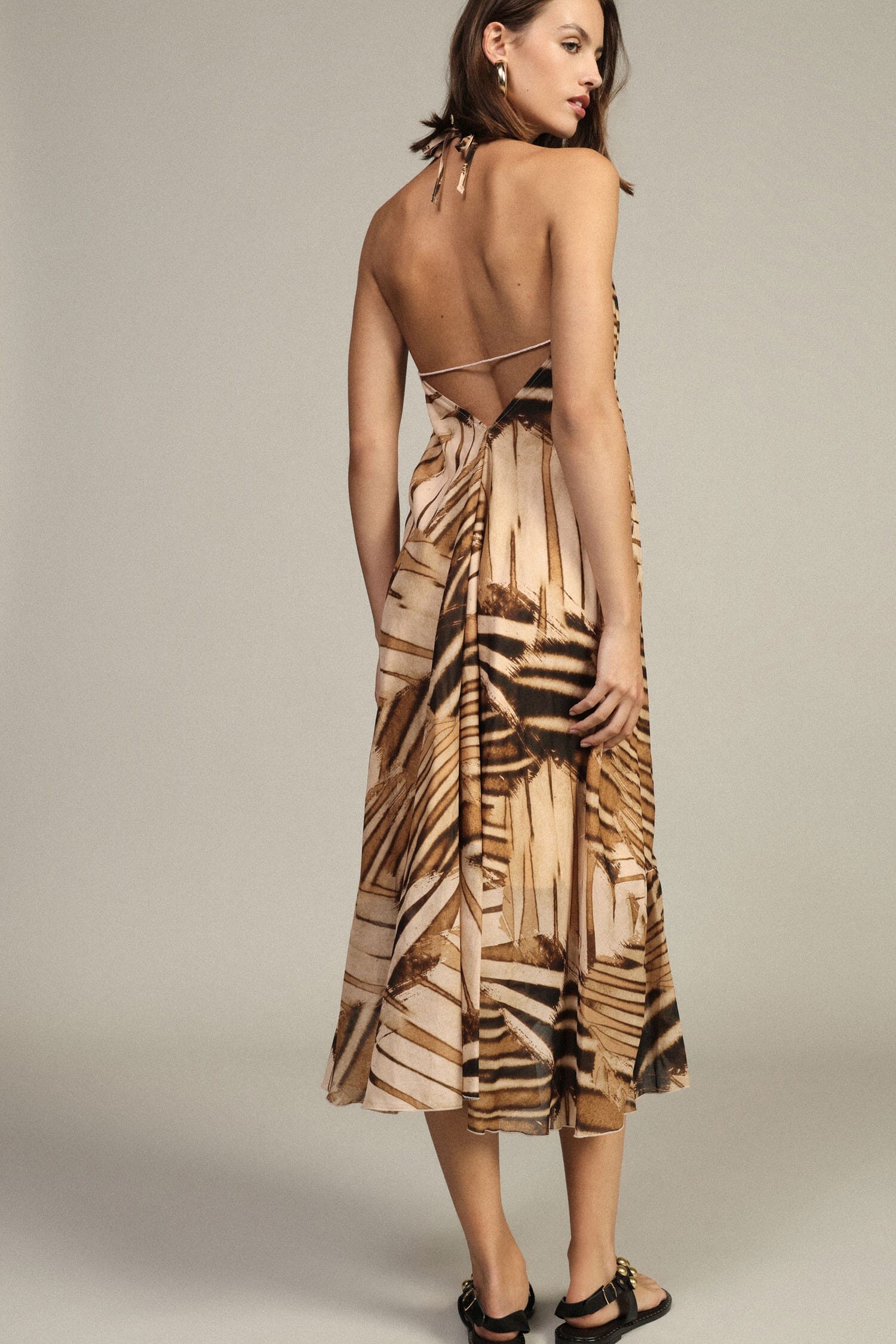 Robe longue à imprimé géométrique avec encolure Dixie