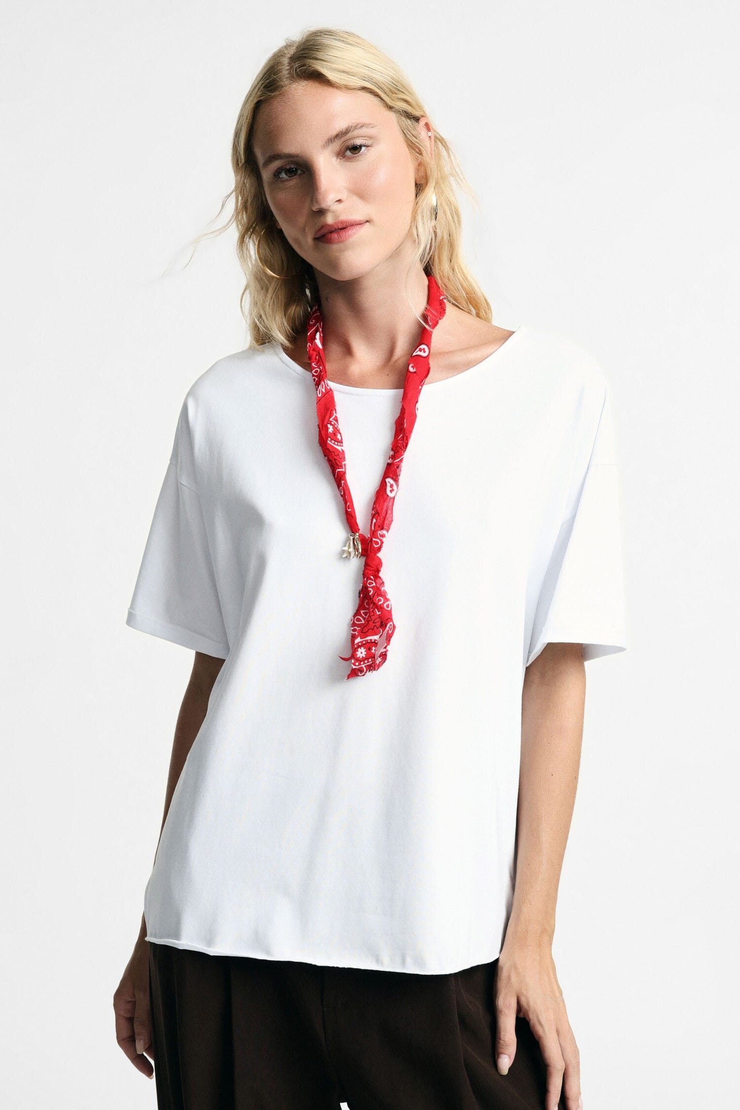 T-Shirt Maniche Corte Con Foulard Decorativo Please