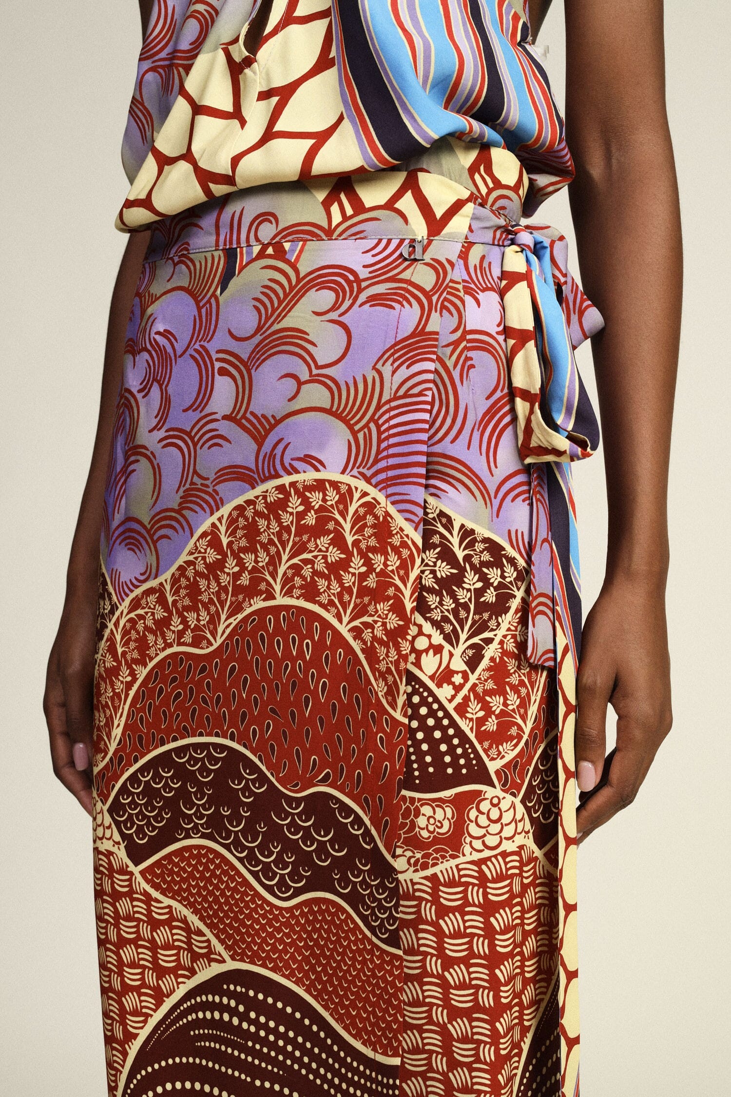Dixie Patterned Midi Skirt with Graphic Print and Sash