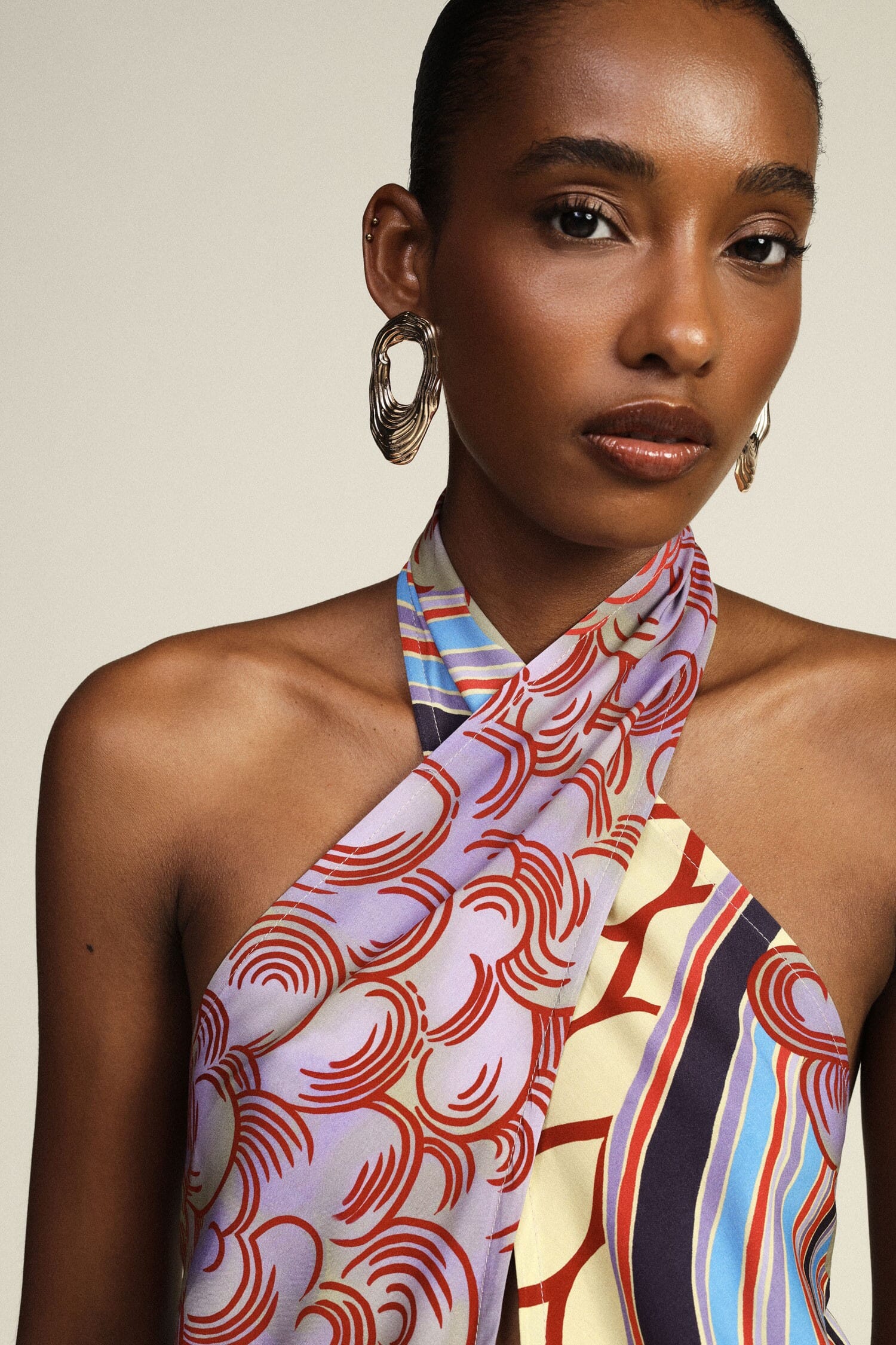 Top Con Collo Alto Annodato E Fantasia Geometrica Dixie