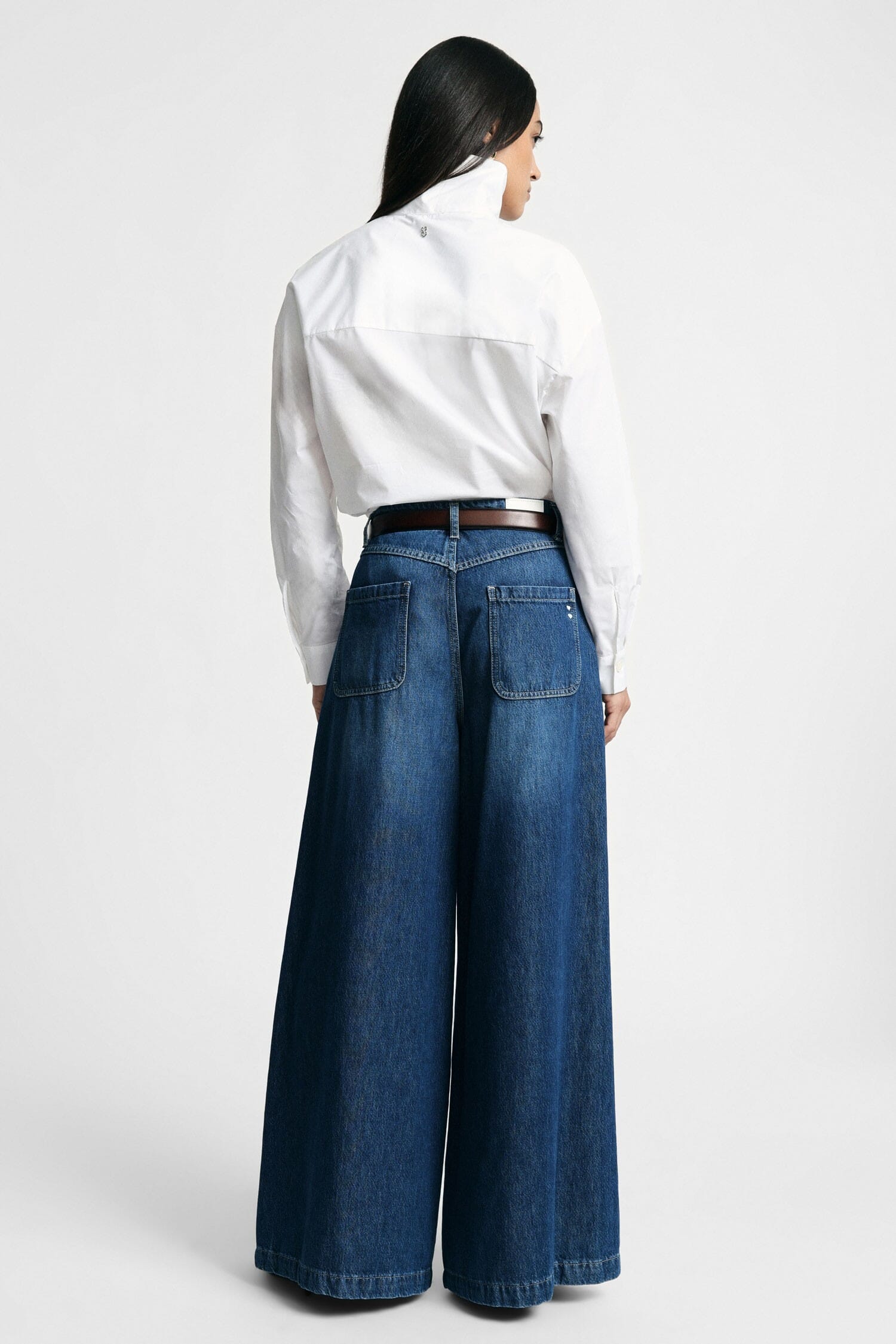 Jeans A Zampa Extralarge Con Cinque Tasche Please