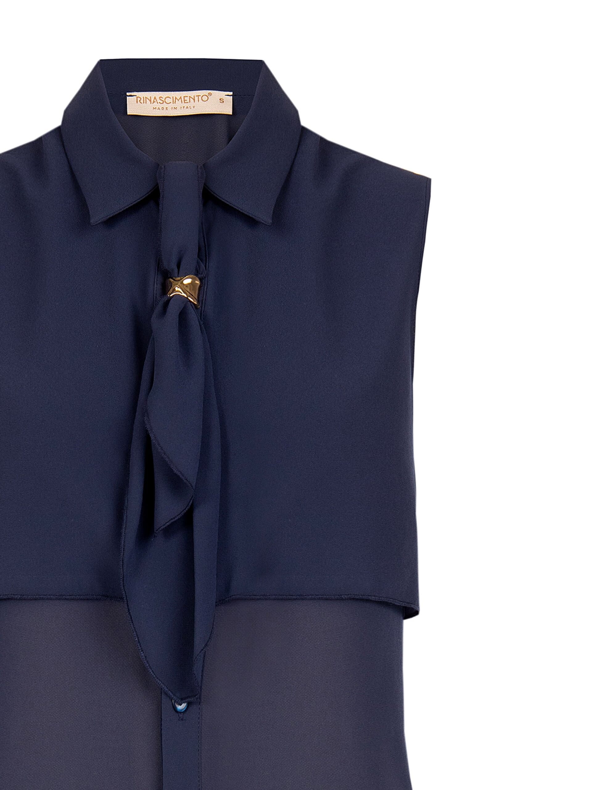 Blusa Sfiancata In Georgette Con Cravattino E Dettaglio Gioiello Rinascimento