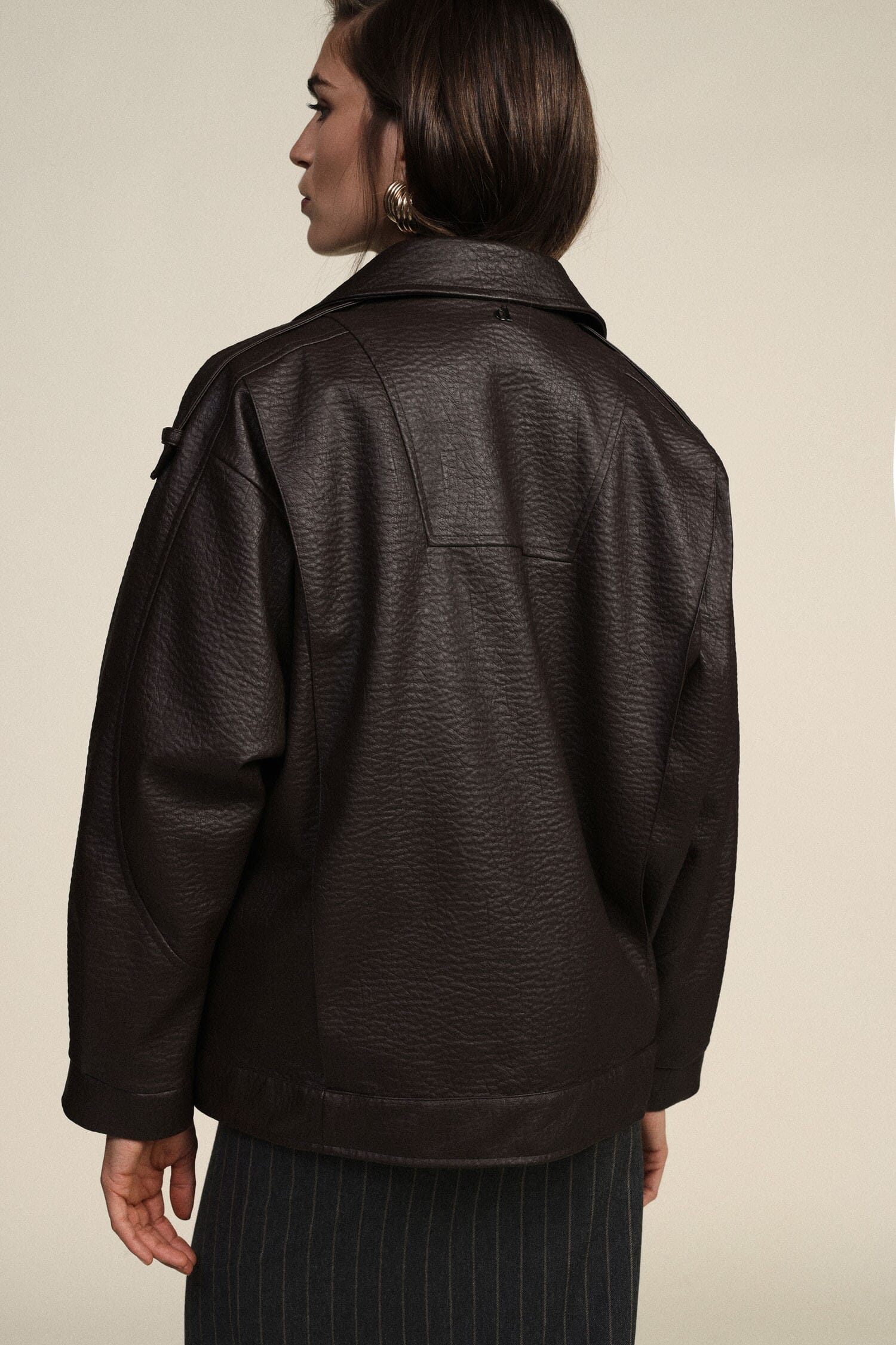 Dixie Short Coat with Wide Lapels and Front Pockets
