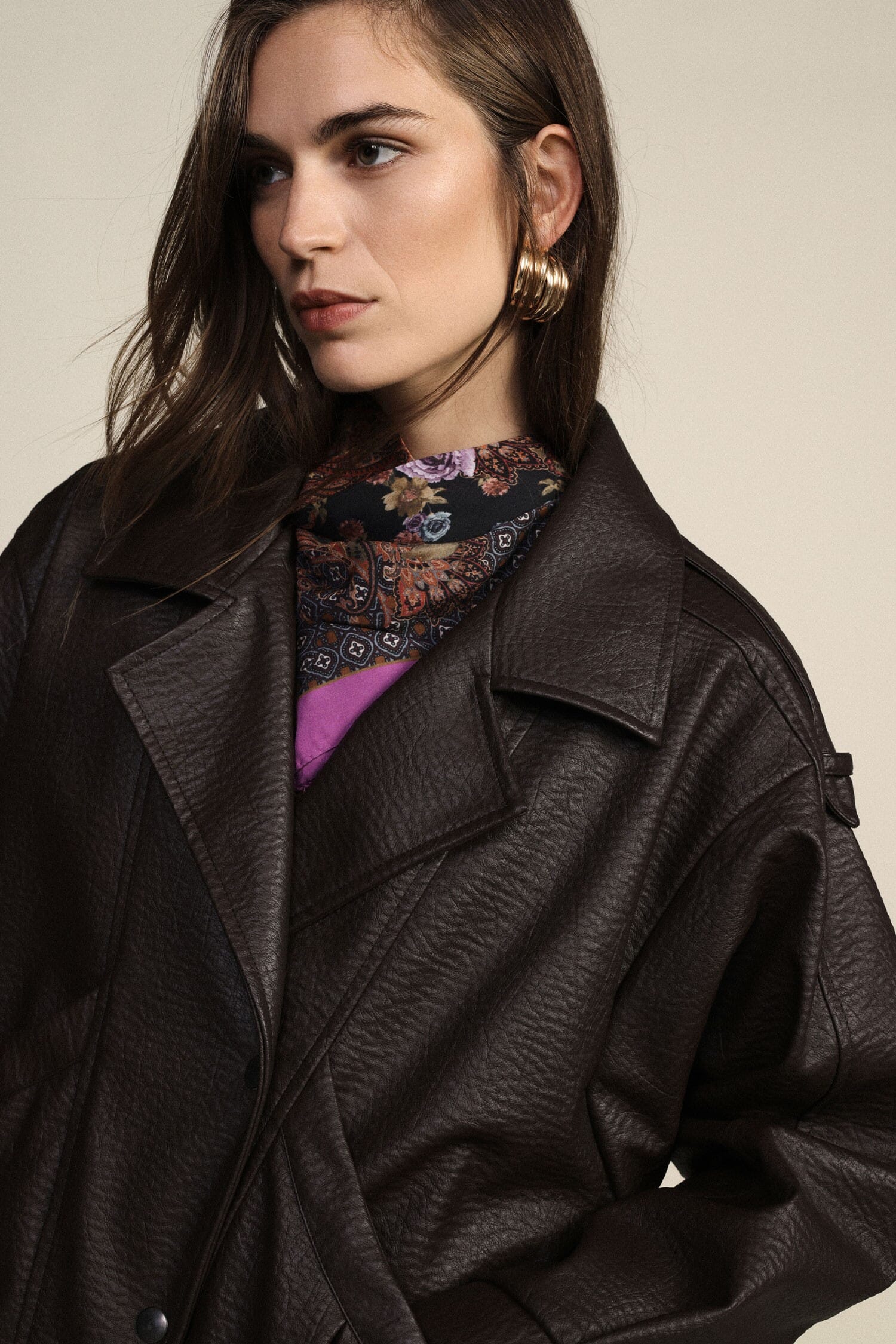 Dixie Short Coat with Wide Lapels and Front Pockets