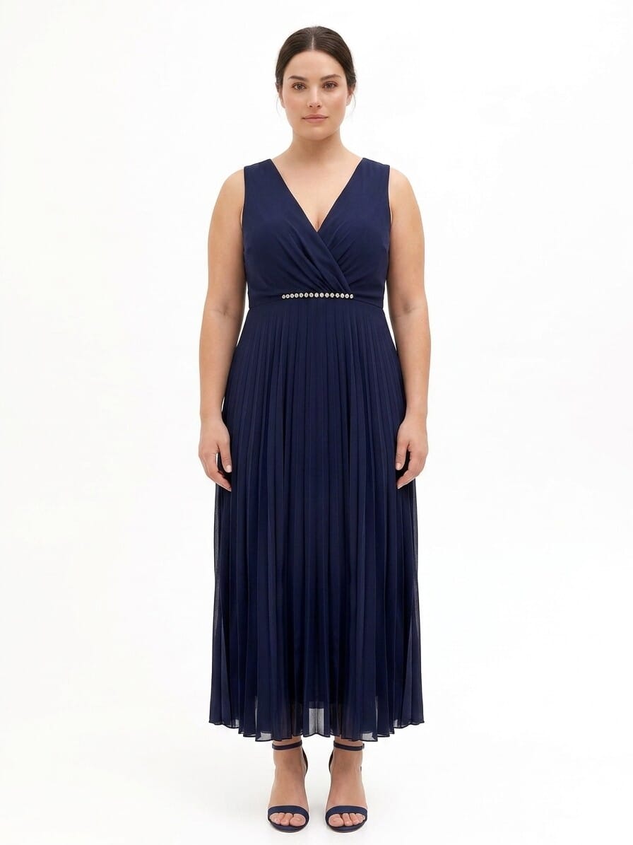 Abito Curvy Lungo In Georgette Plissé Con Cristalli In Vita E Scollo A Incrocio Rinascimento Curvy