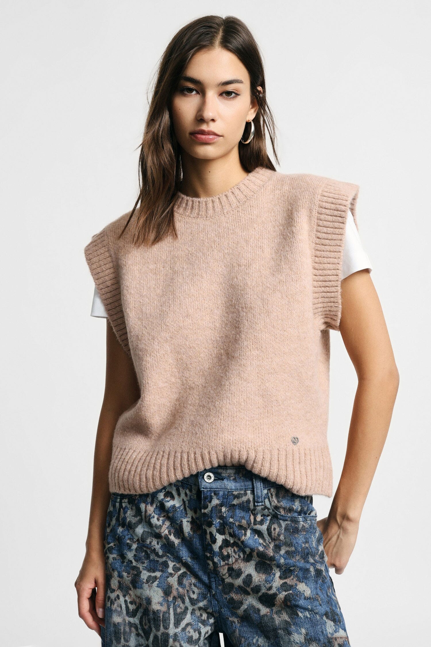 Sleeveless Jumper with Ribbed Trim, Please
