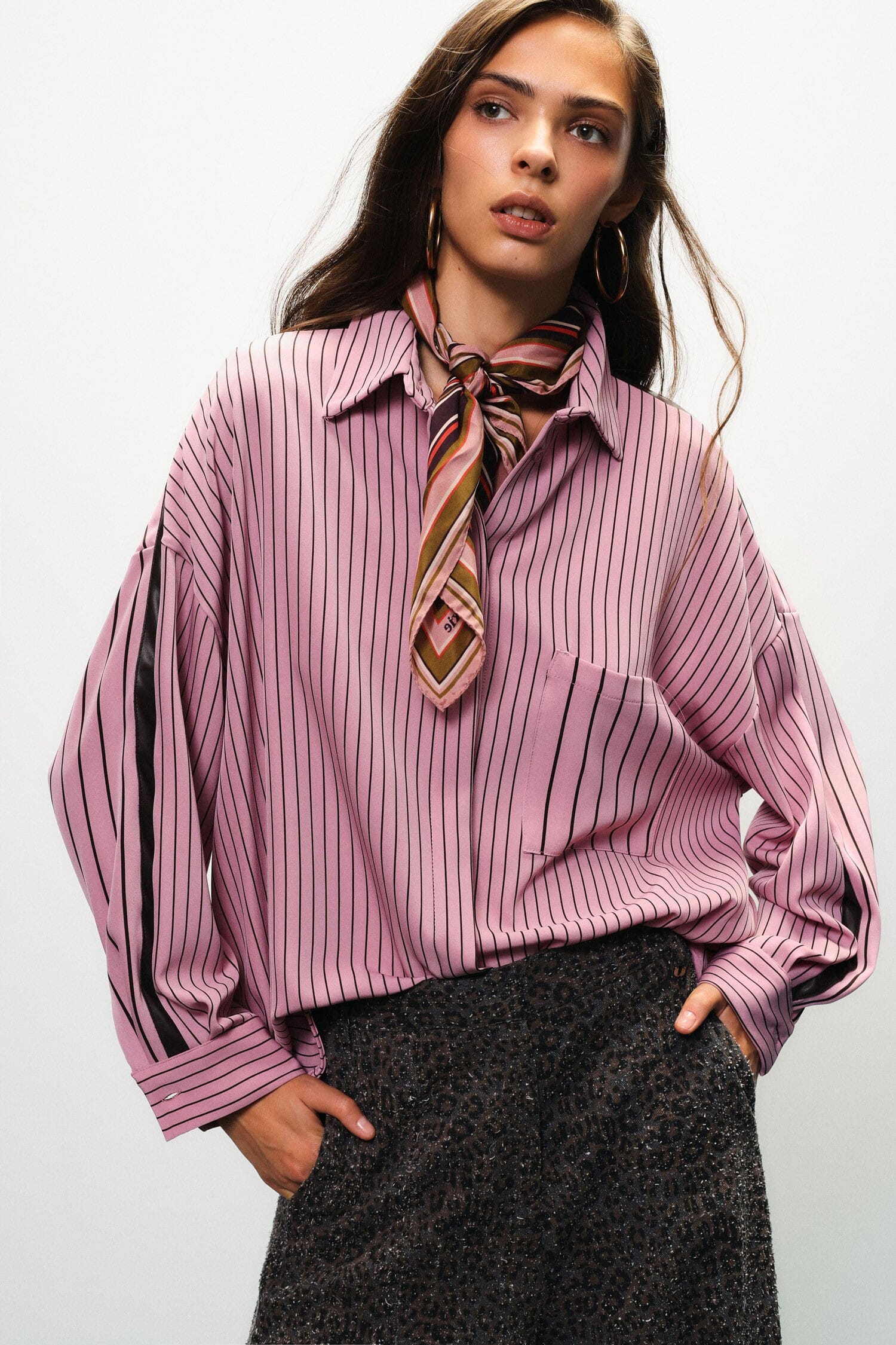 Camicia Oversize A Righe Con Tasca Applicata Dixie