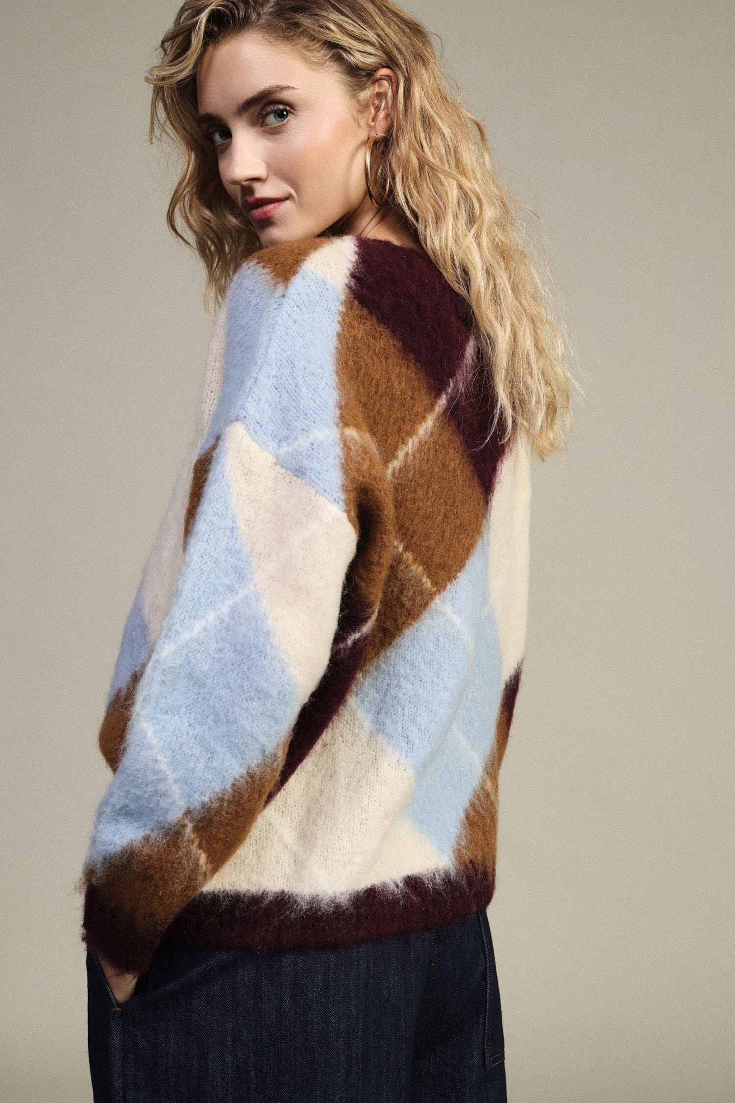 Dixie Long-Sleeved Crewneck Sweater with Diamond Pattern