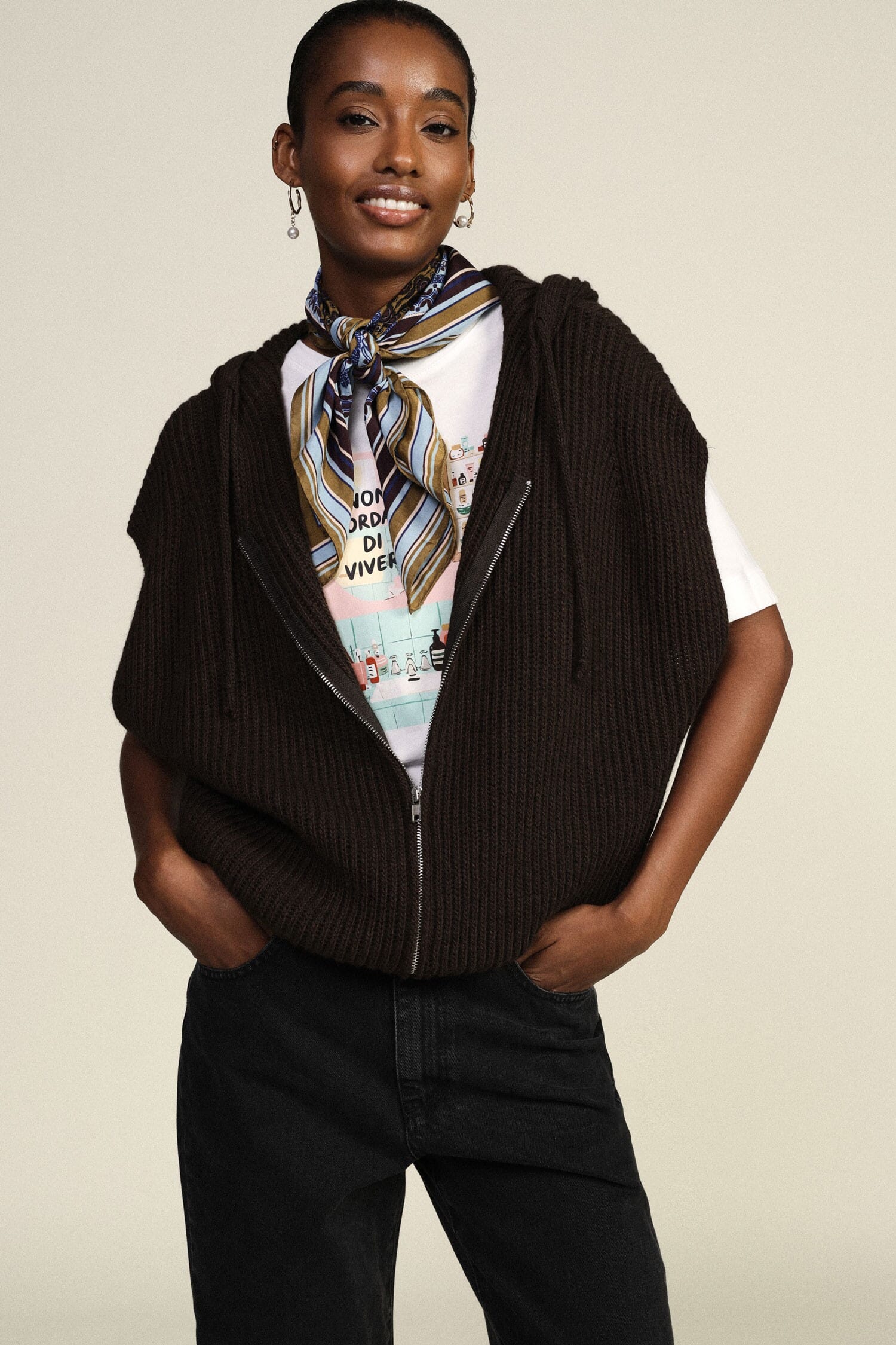 Gilet Con Cappuccio E Zip, Lavorazione A Coste Dixie