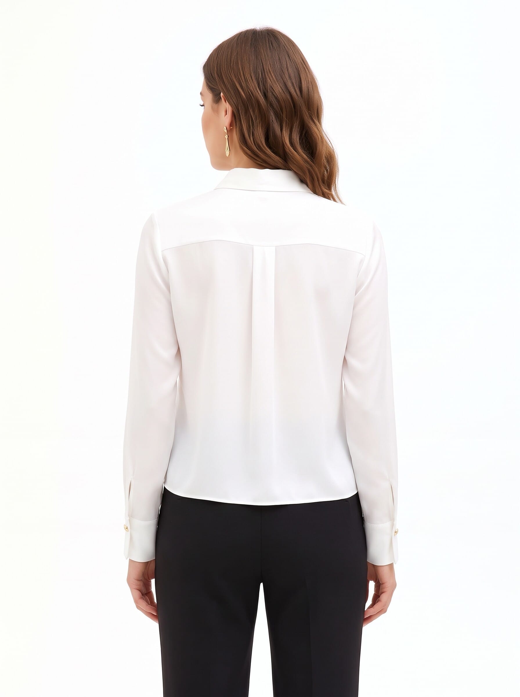 Chemise en satin mat avec partie centrale plissée et boutons dissimulés « Rinascimento »