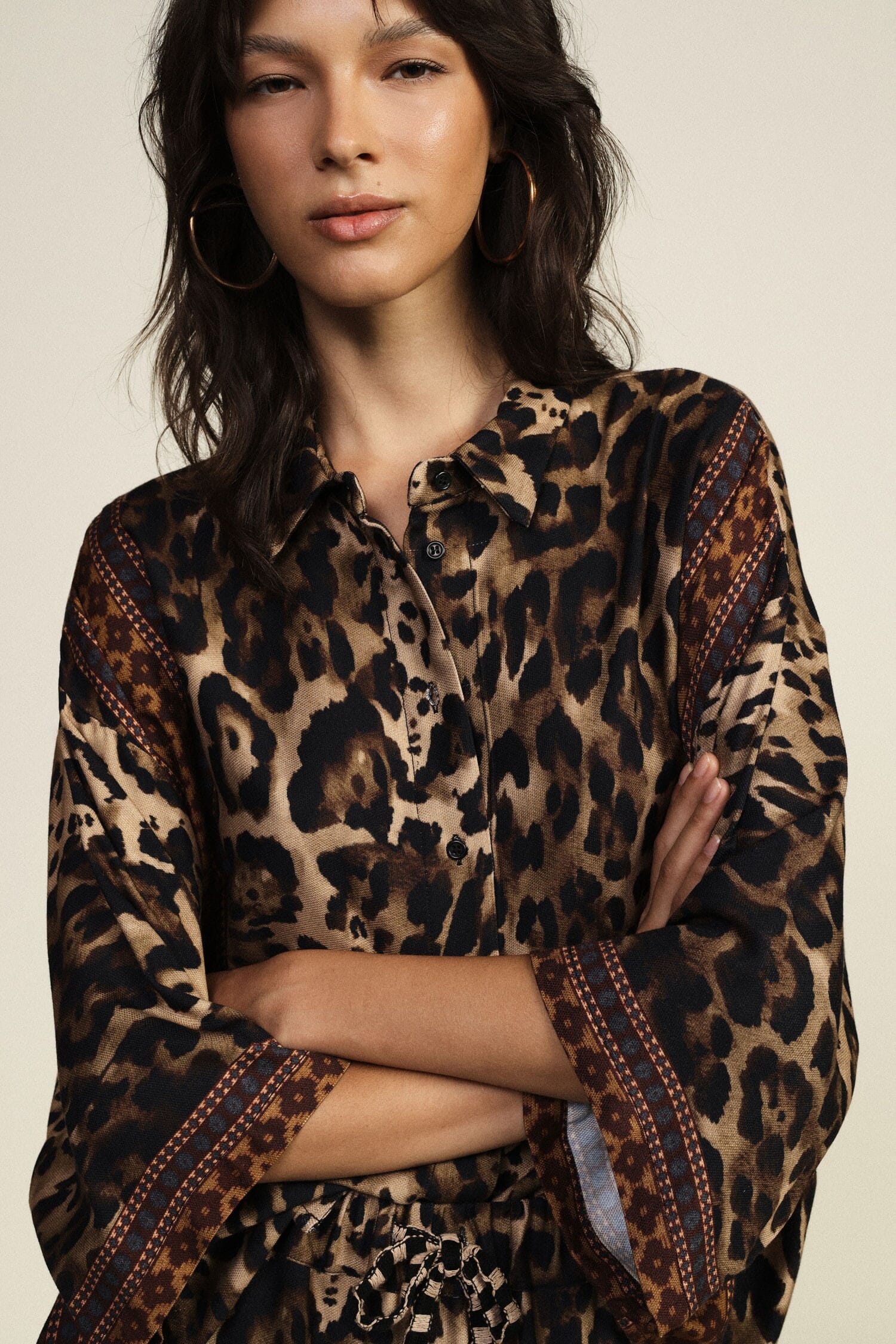 Dixie Loose-Fitting Animal Print Shirt with Three-Quarter Sleeves