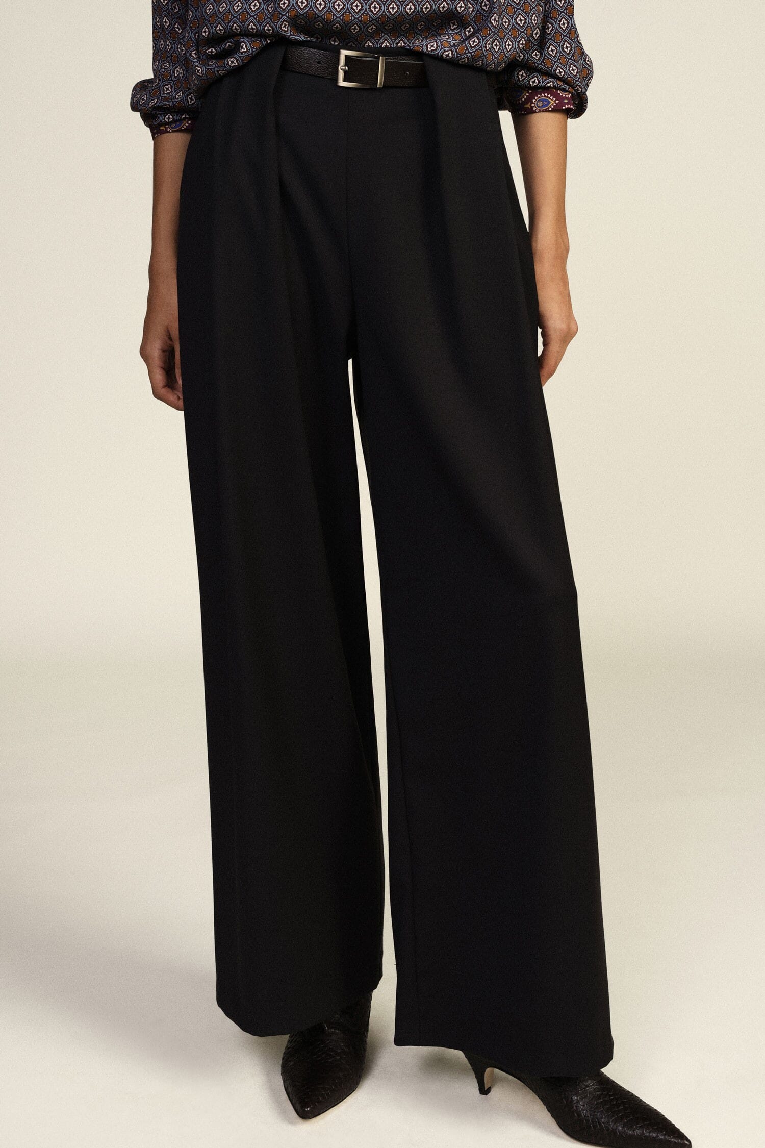 Pantaloni Palazzo Con Cintura In Vita E Pince Dixie