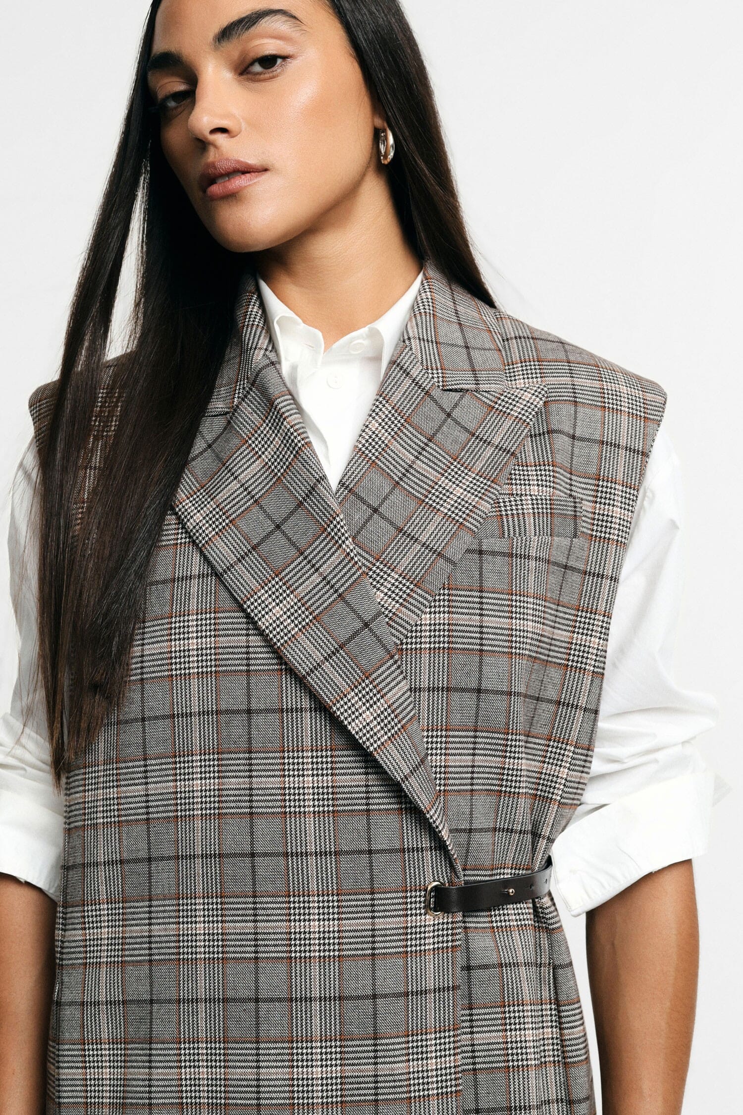 Gilet à carreaux avec ceinture sur le côté et revers, Please