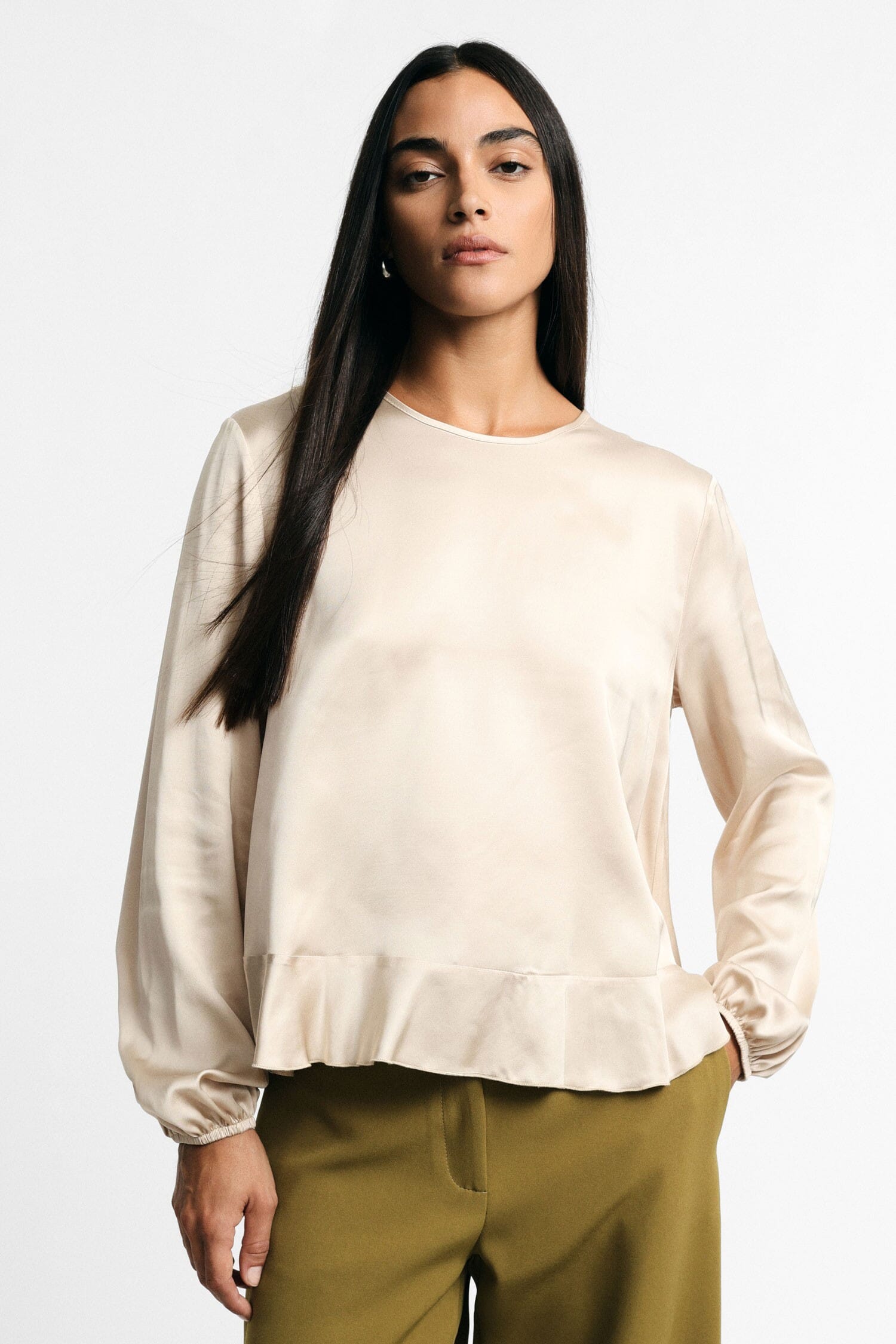 Blusa Girocollo Con Volant E Maniche Lunghe Please