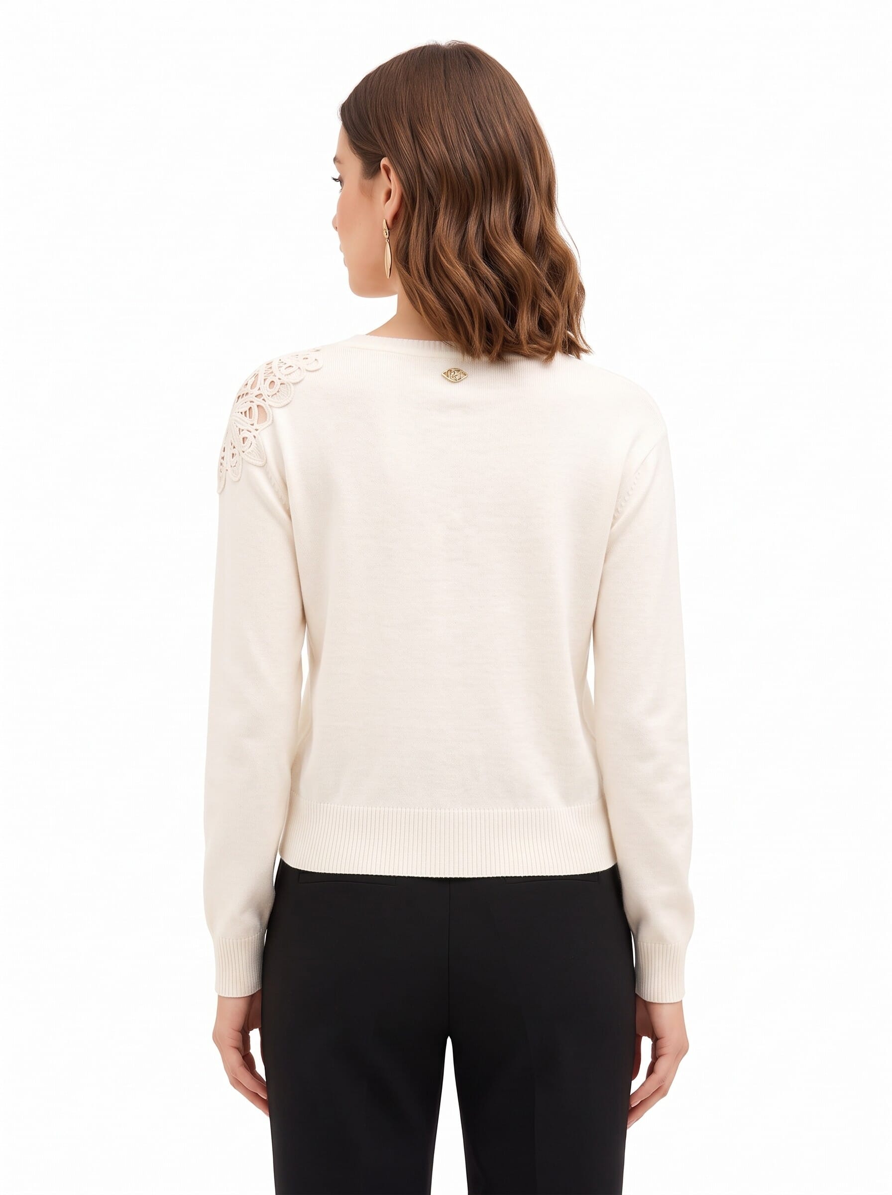 Maglione Sottile In Misto Viscosa E Lana Con Inserto Crochet Sulla Spalla Rinascimento