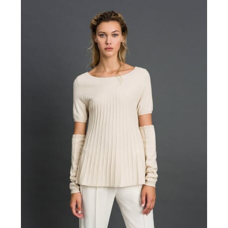Mesh Pleated Sleeves With The Coeur Twinset
