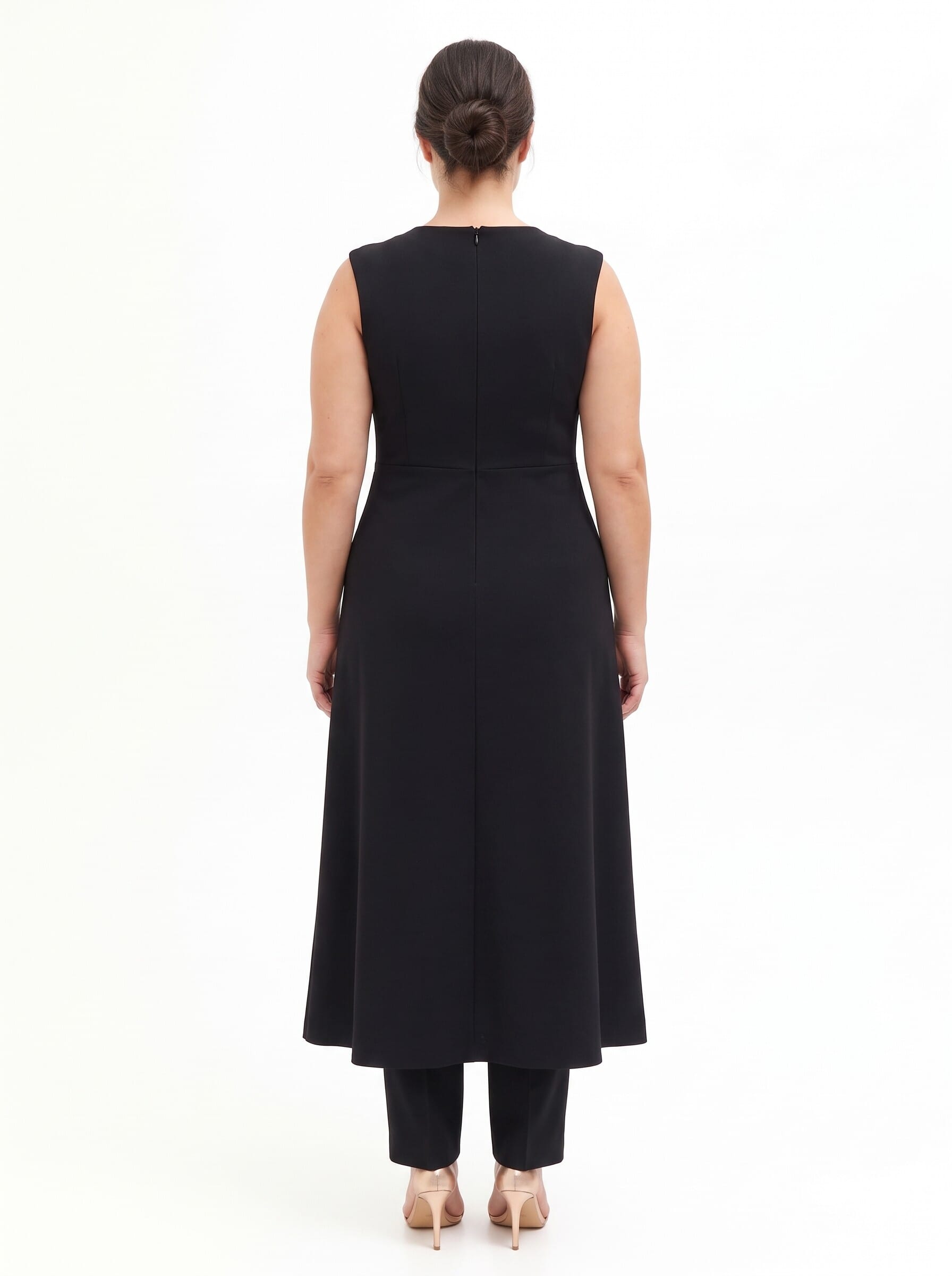 Long Curvy Dress in Two-Tone Scuba Crepe with Contrasting Pleated Panel – Rinascimento Curvy