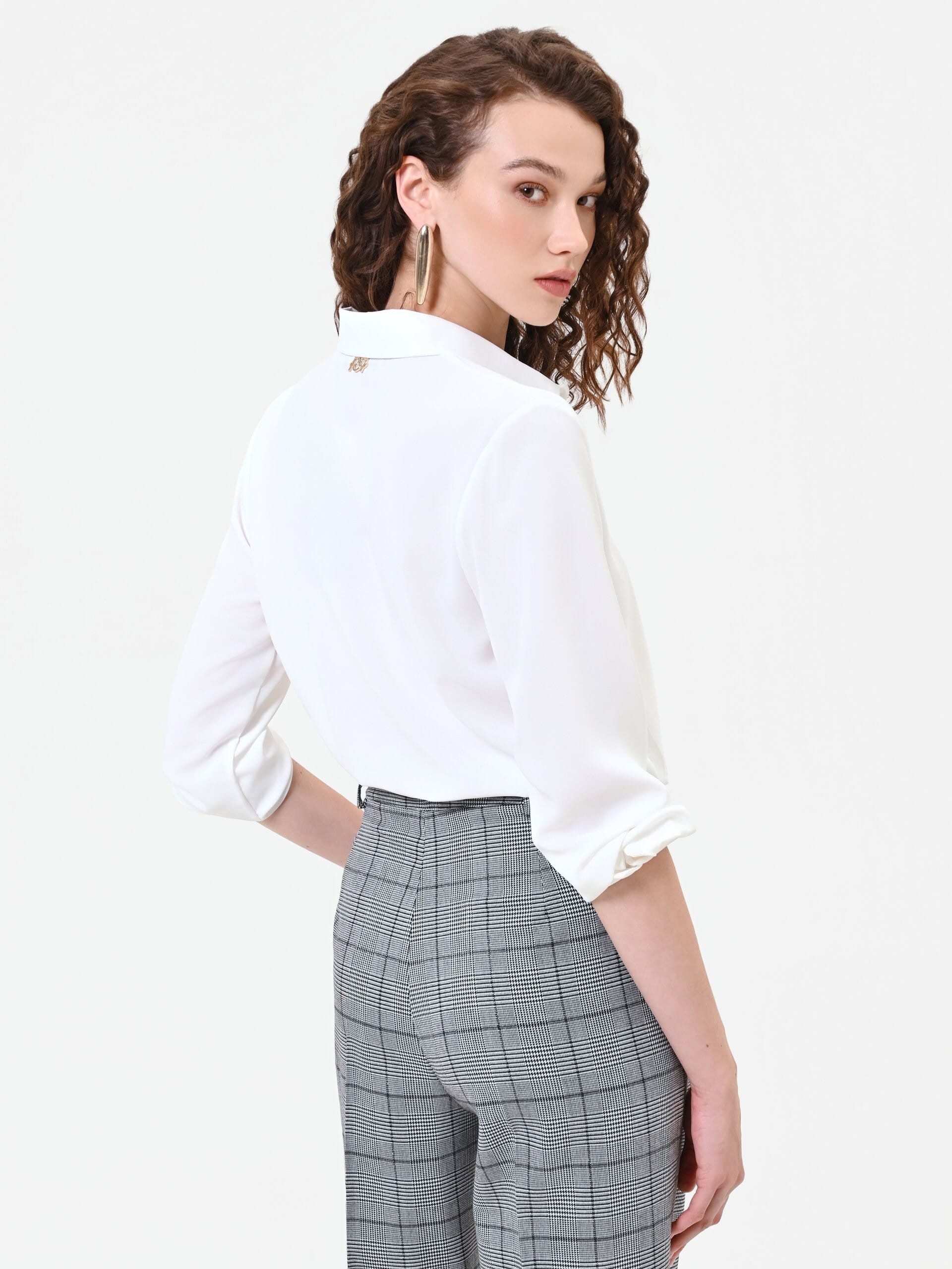 Rinascimento Flowing Crop Shirt in Matt Satin with Concealed Buttons