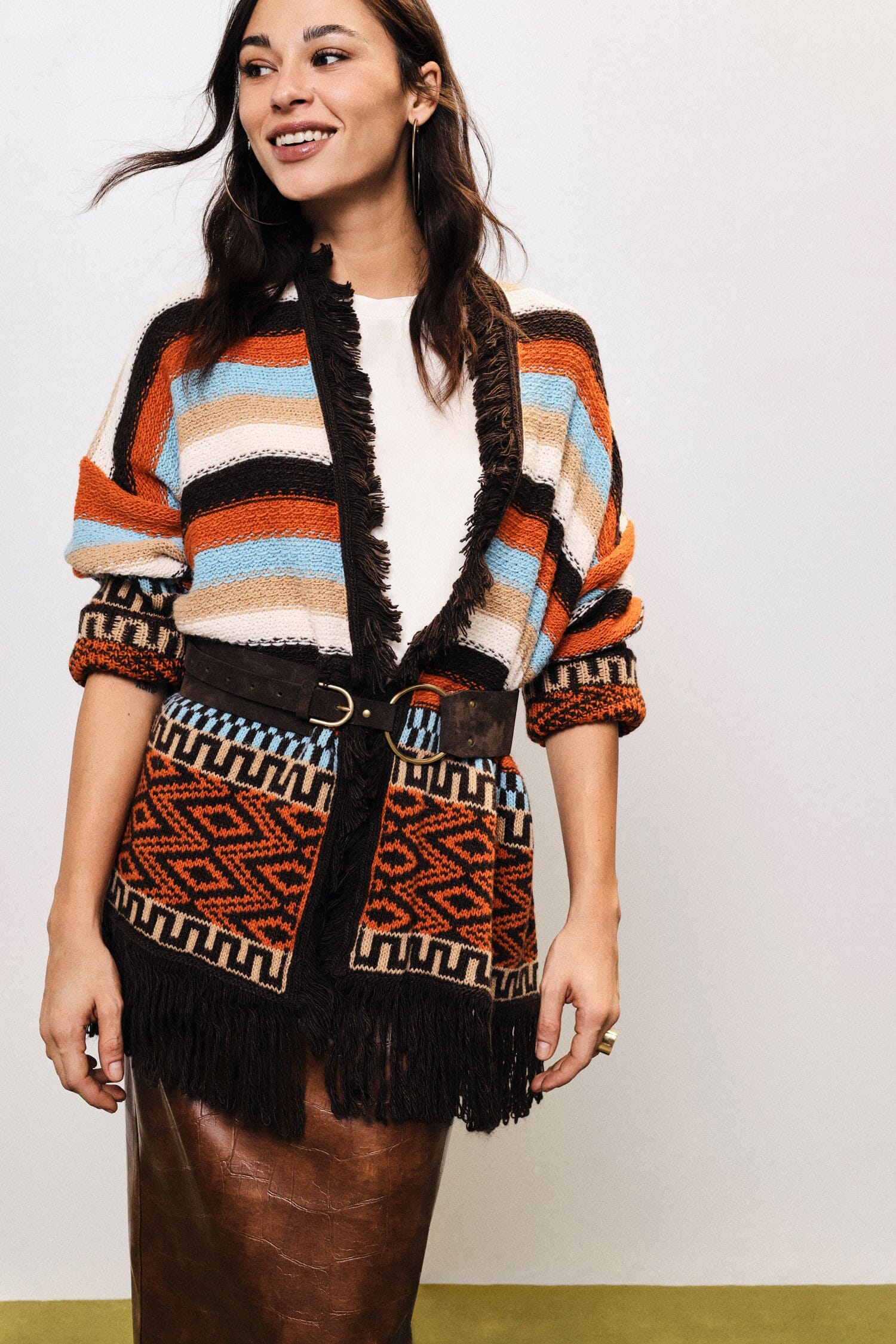 Poncho Con Frange E Motivi Geometrici Dixie