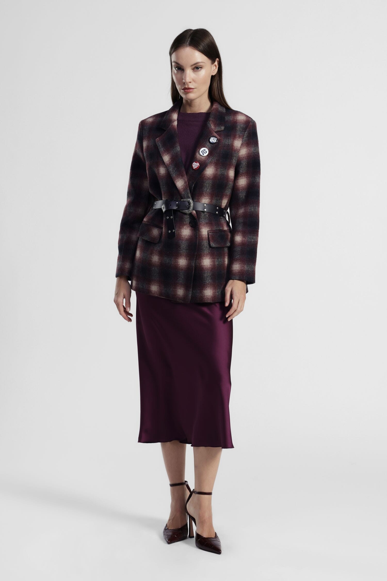 Jupe midi évasée unie, taille moyenne, modèle Dixie