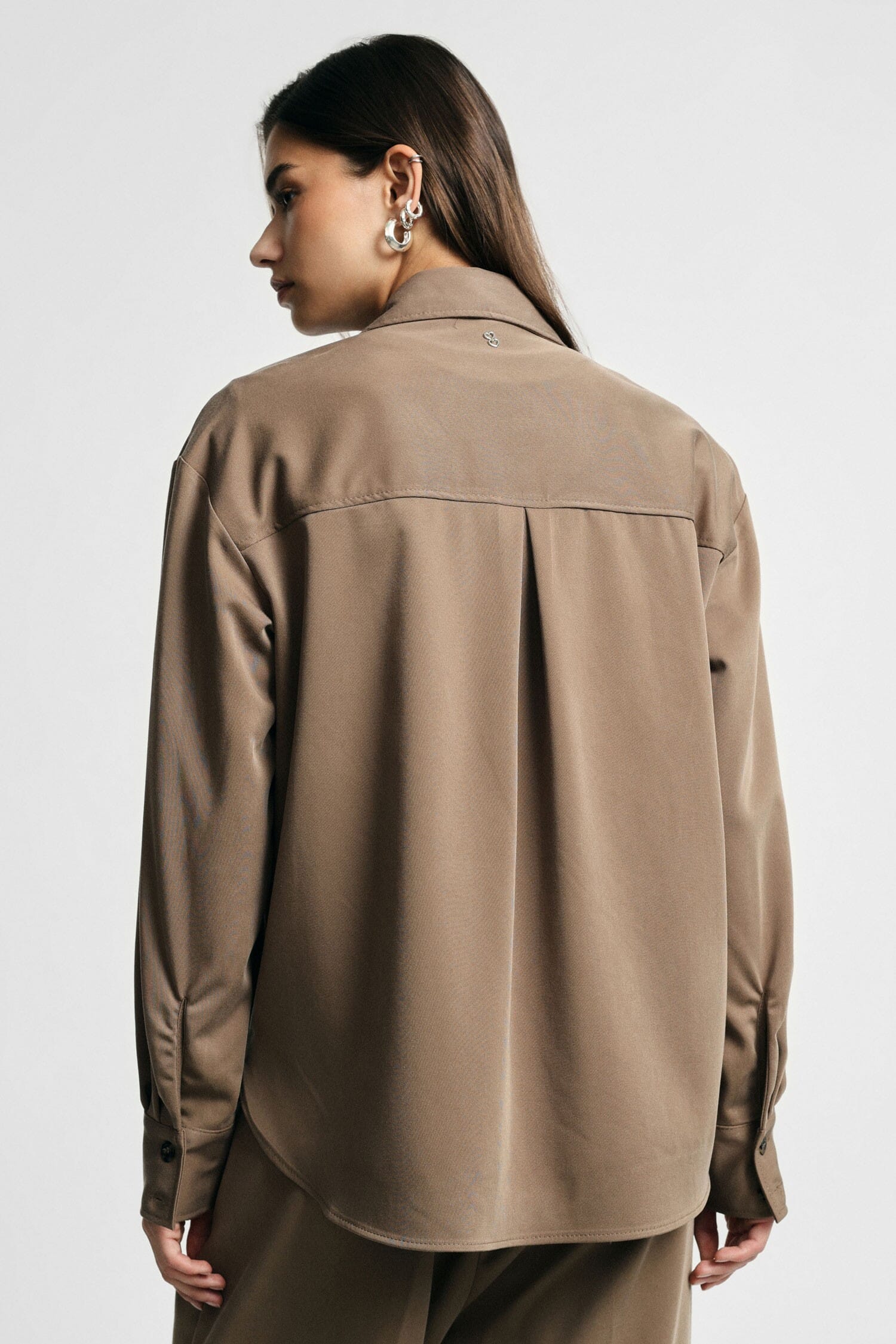 Regular-fit shirt with patch front pockets – Please