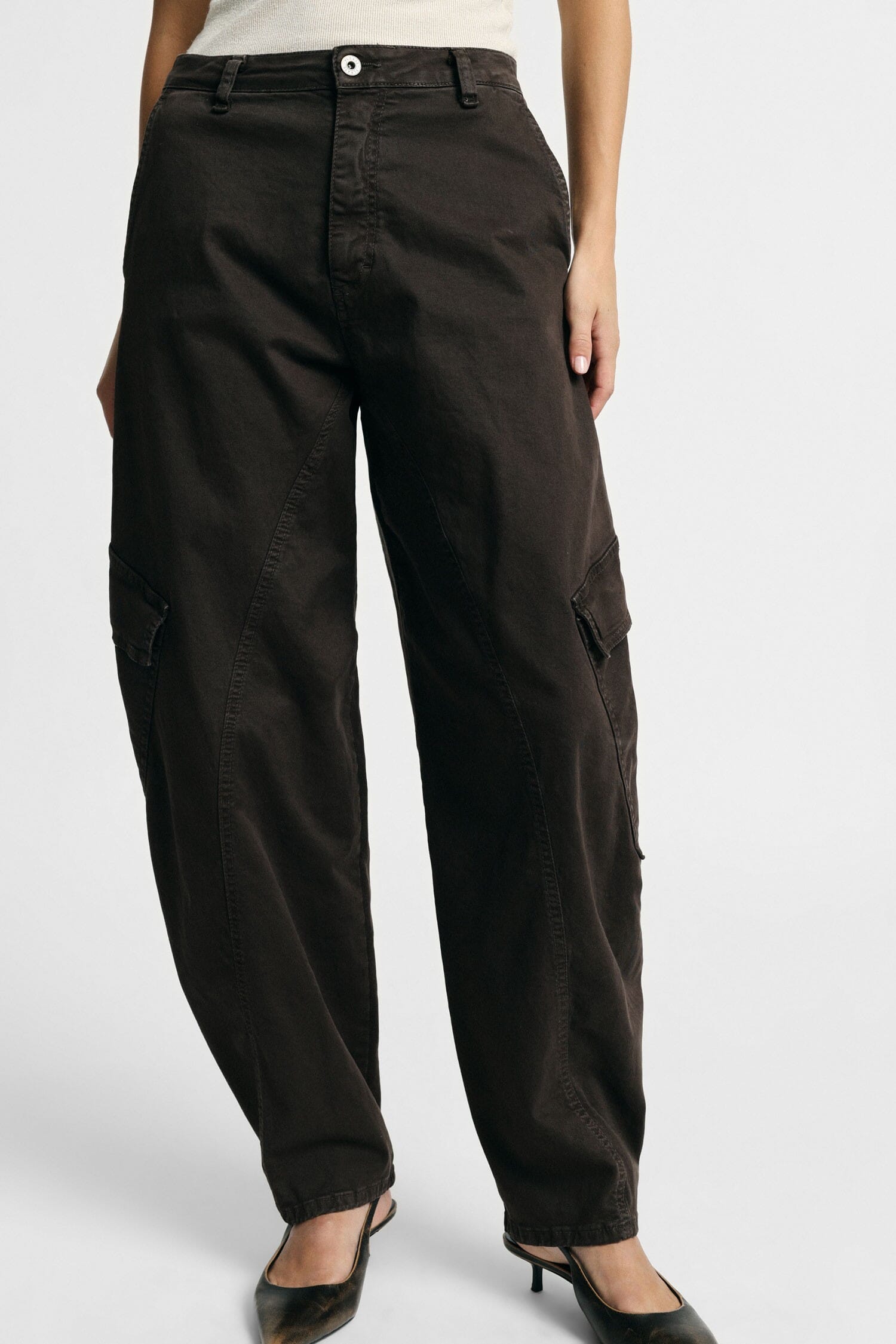 Pantalon fuselé avec poches cargo, Please