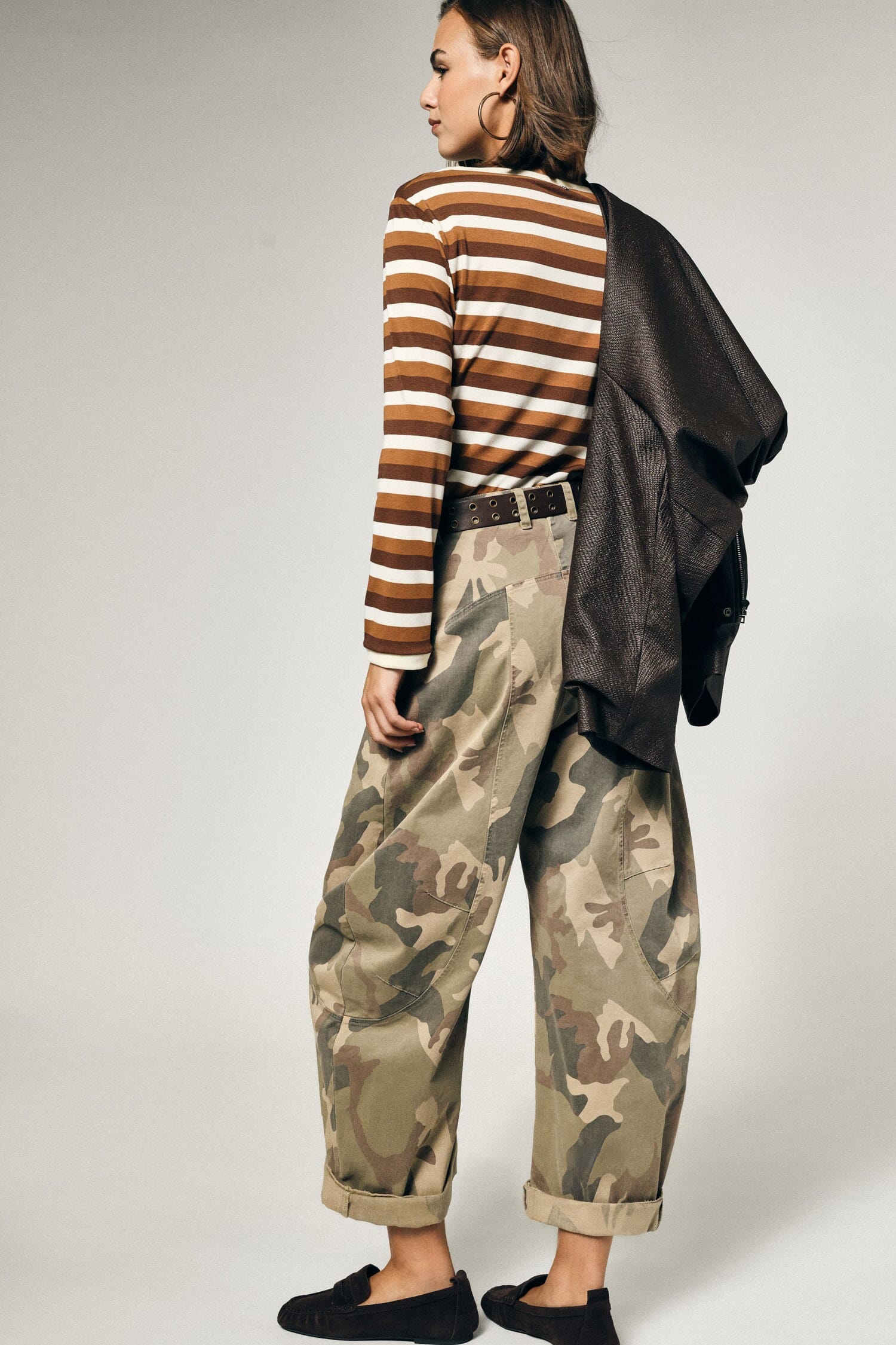Camouflage-Print Palazzo Trousers with a Belt by Please