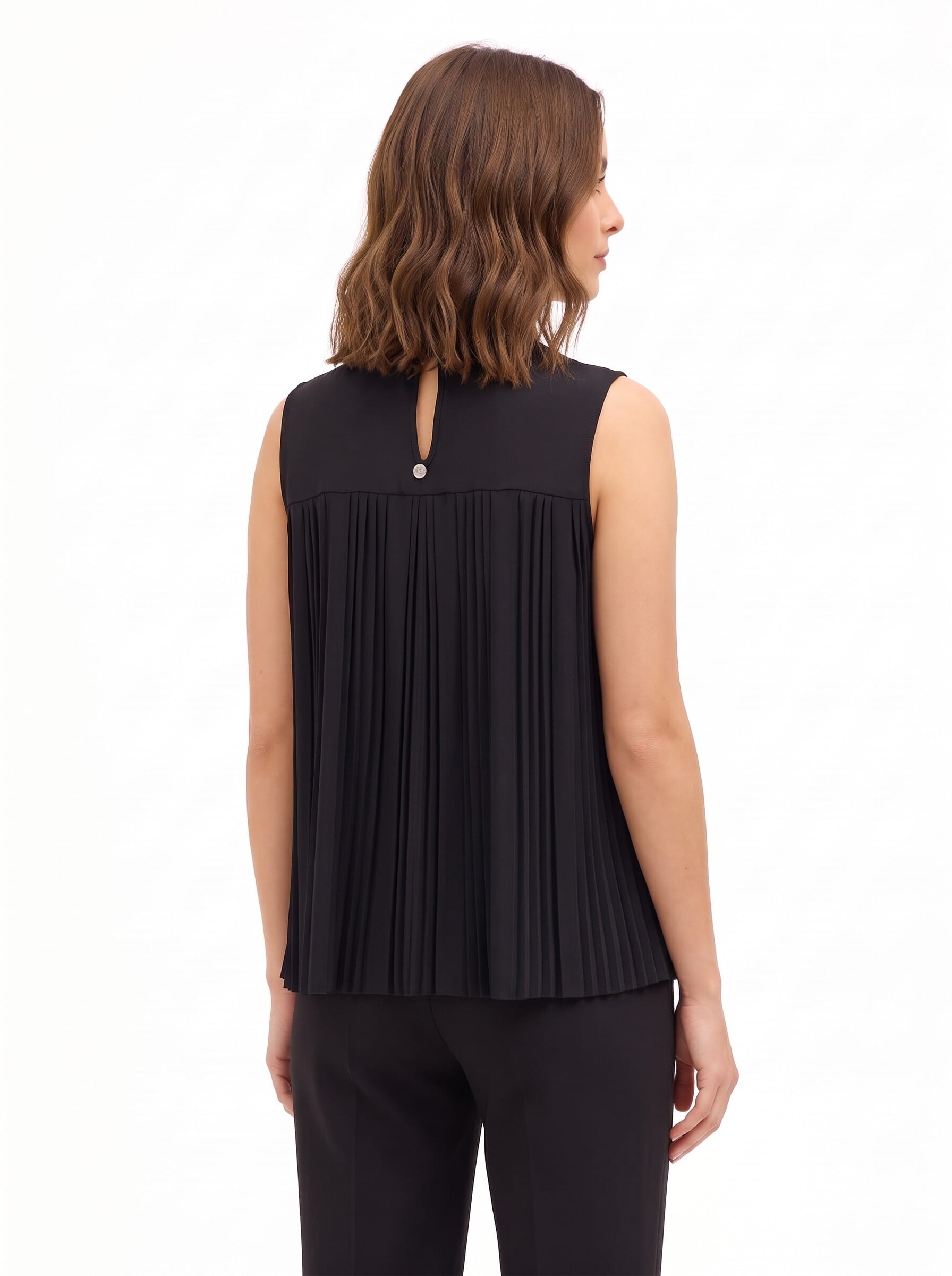 Loose-fitting top in pleated Georgette, ‘Rinascimento’ style