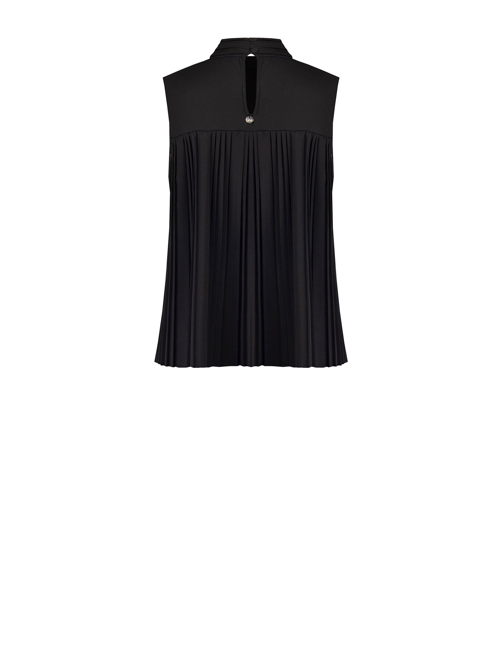 Loose-fitting top in pleated Georgette, ‘Rinascimento’ style