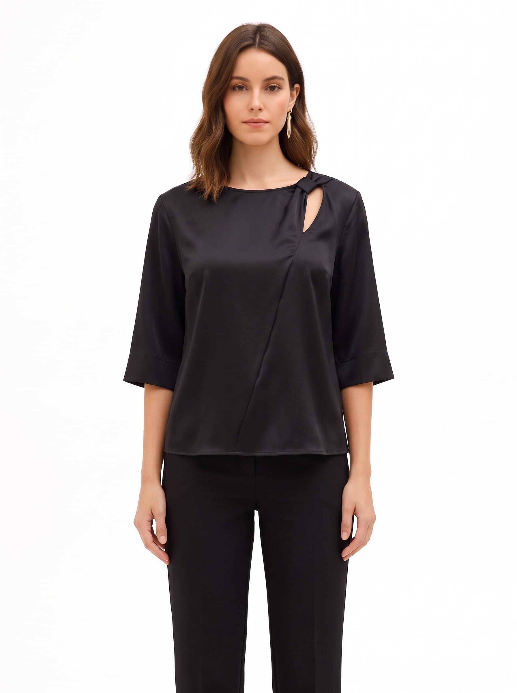 Blouse ample en satin avec découpe et fronces sur une épaule, Rinascimento