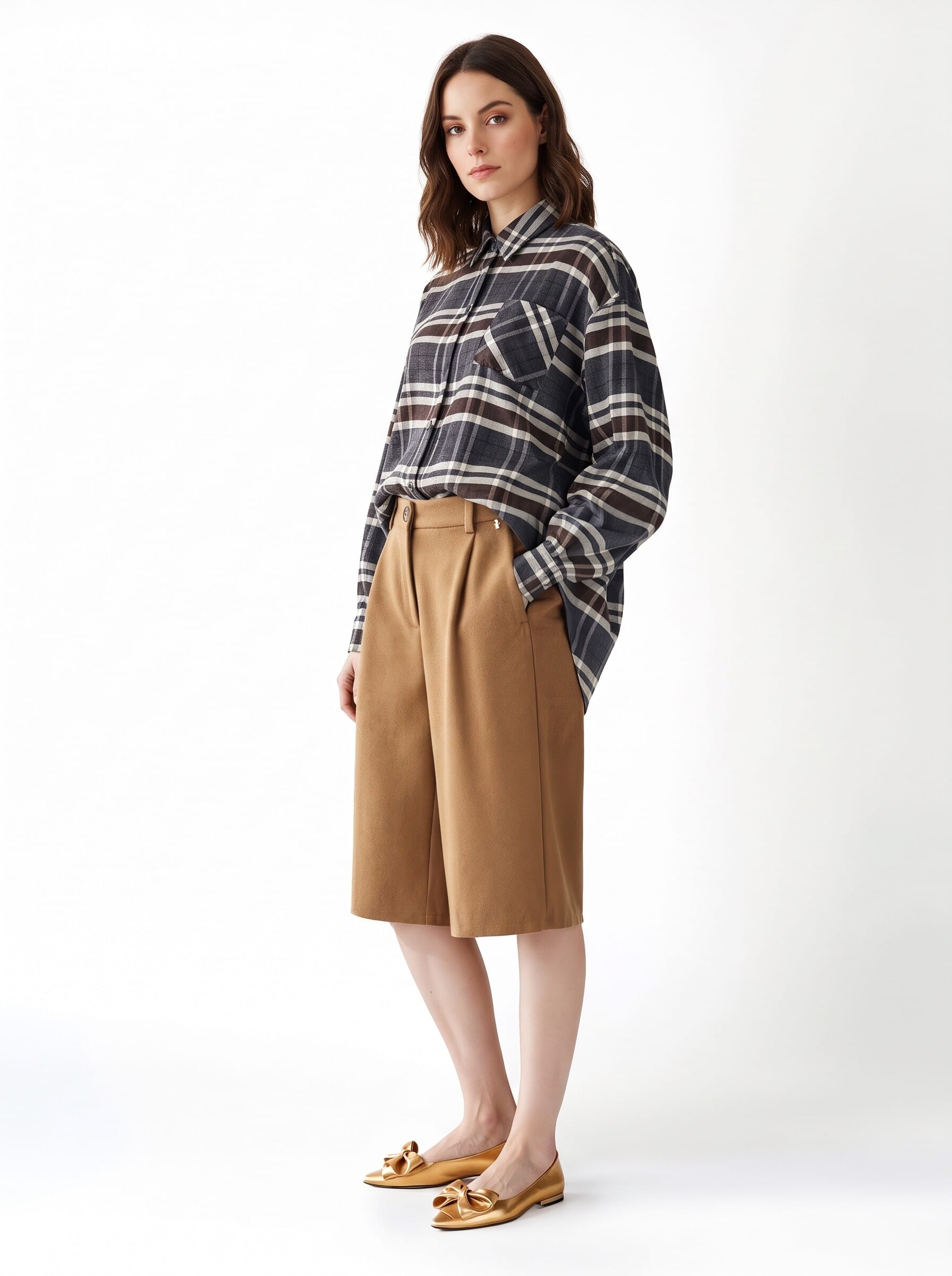 Bermuda en twill mélangé laine avec pinces « Rinascimento »