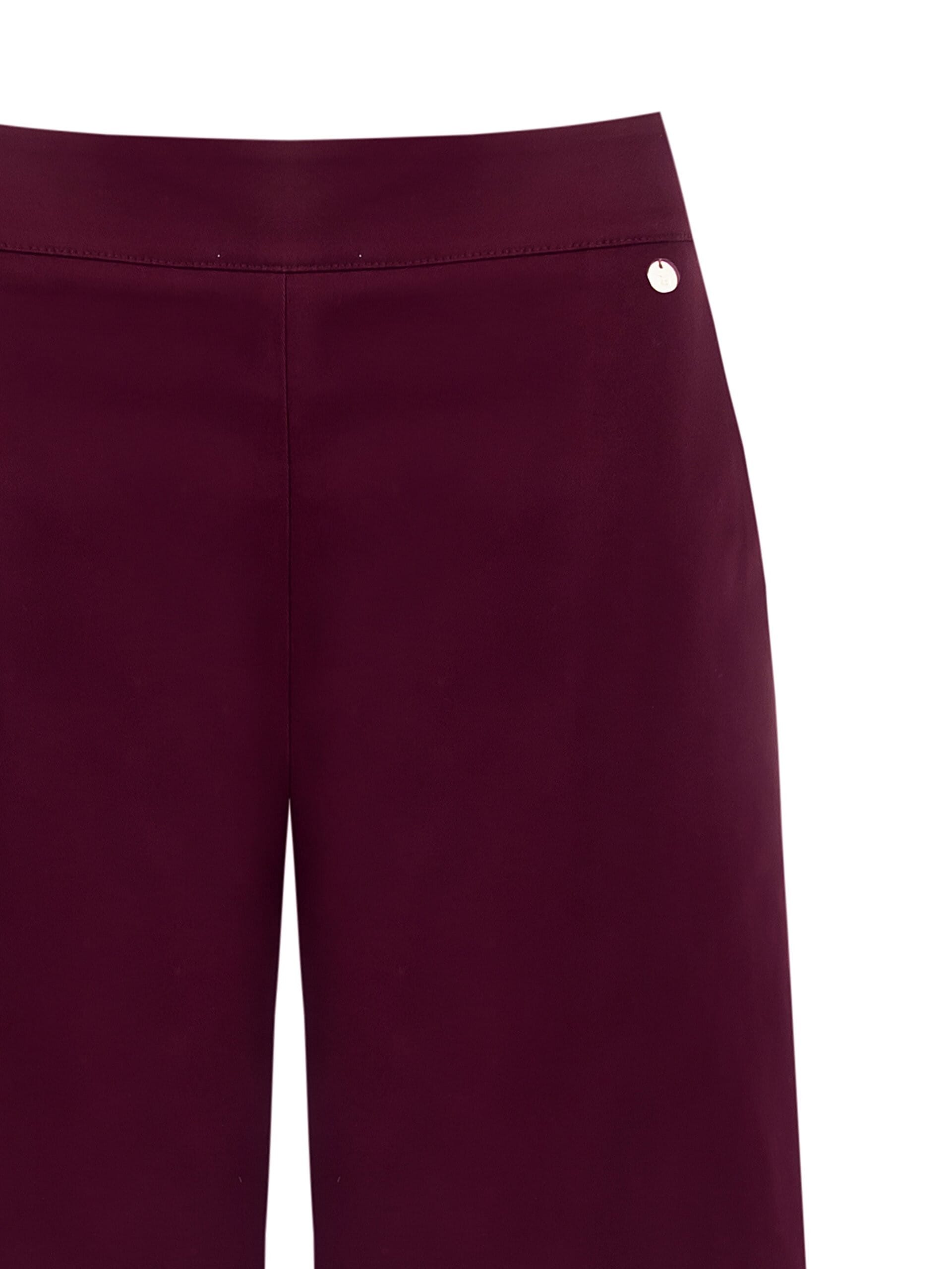 Pantalon court en tissu structuré extensible, avec poches et fermeture éclair latérale, Rinascimento