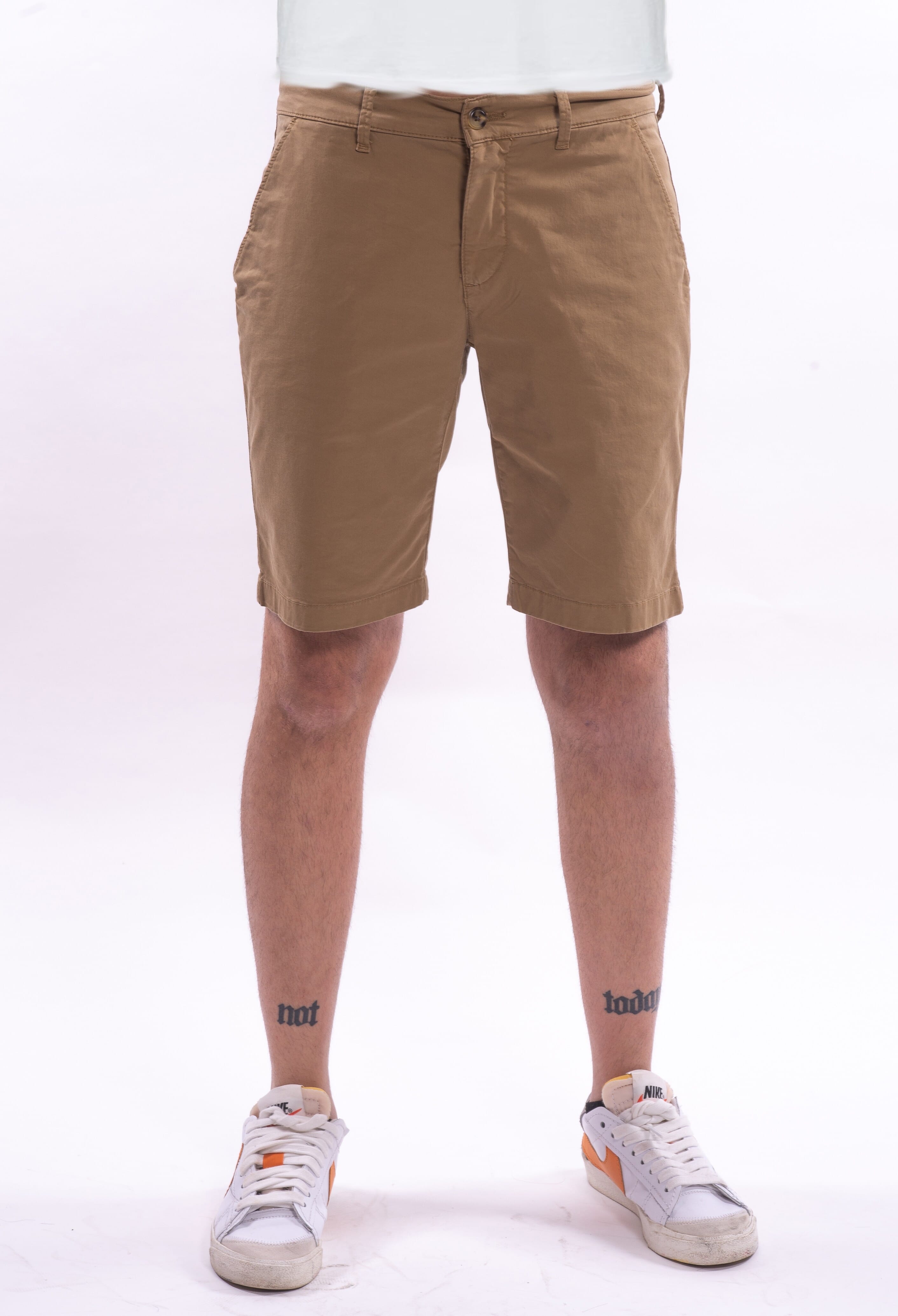 Pantalone Modello Bermuda Rodrigo