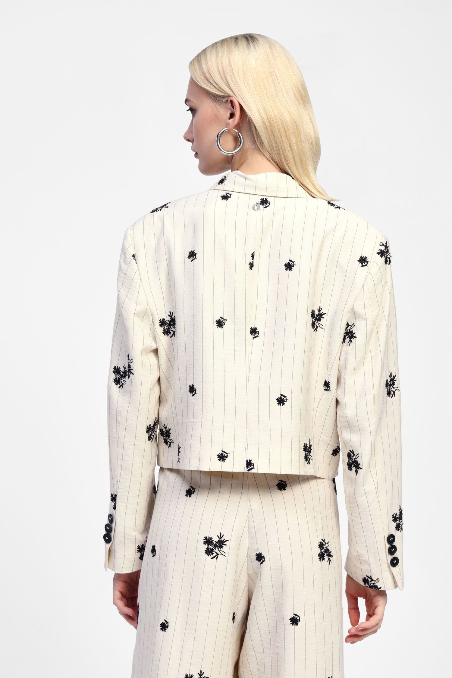 Blazer Corto Con Righe E Ricami Floreali Dixie