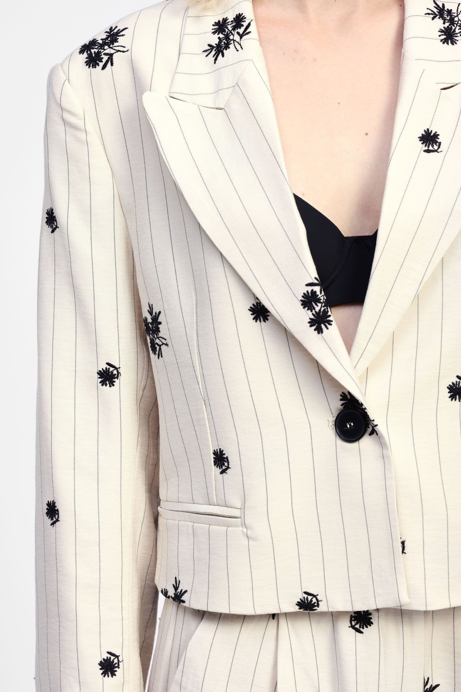 Blazer Corto Con Righe E Ricami Floreali Dixie