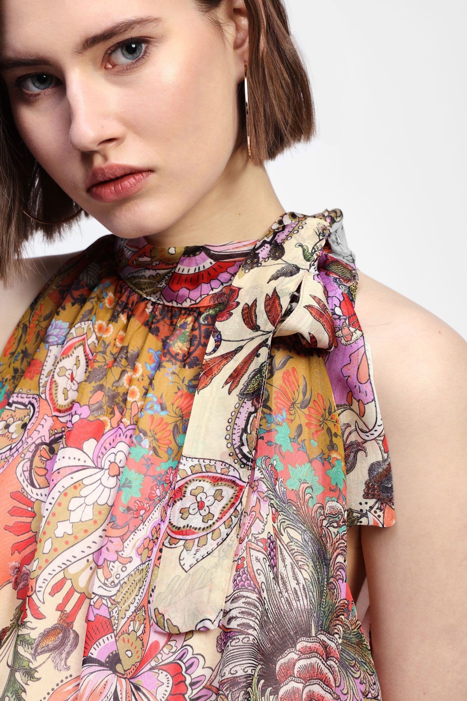 Sleeveless Top With Bowknot And Floral Print Dixie