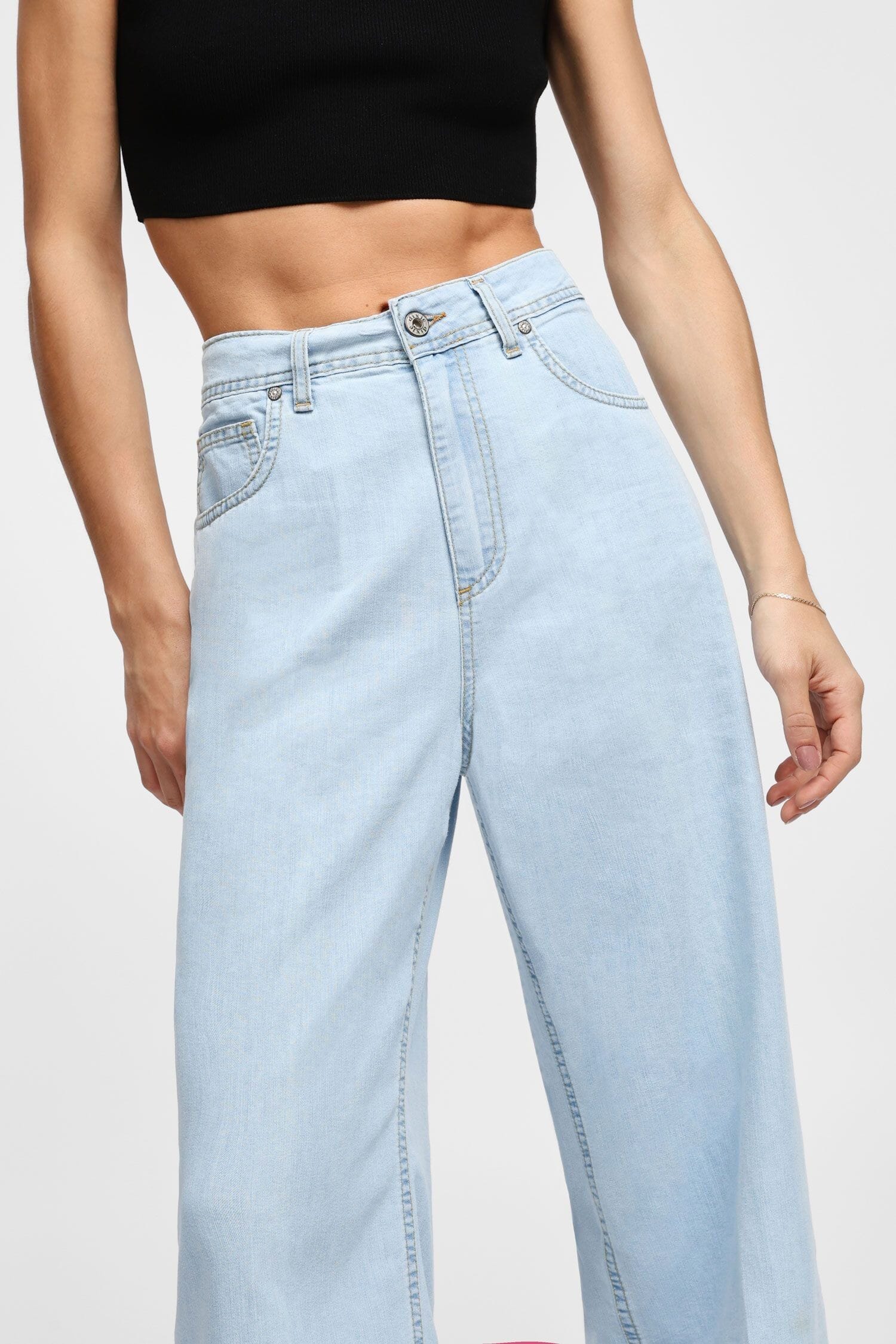 Jeans A Gamba Larga Con Vita Alta E Orlo Vivo Dixie