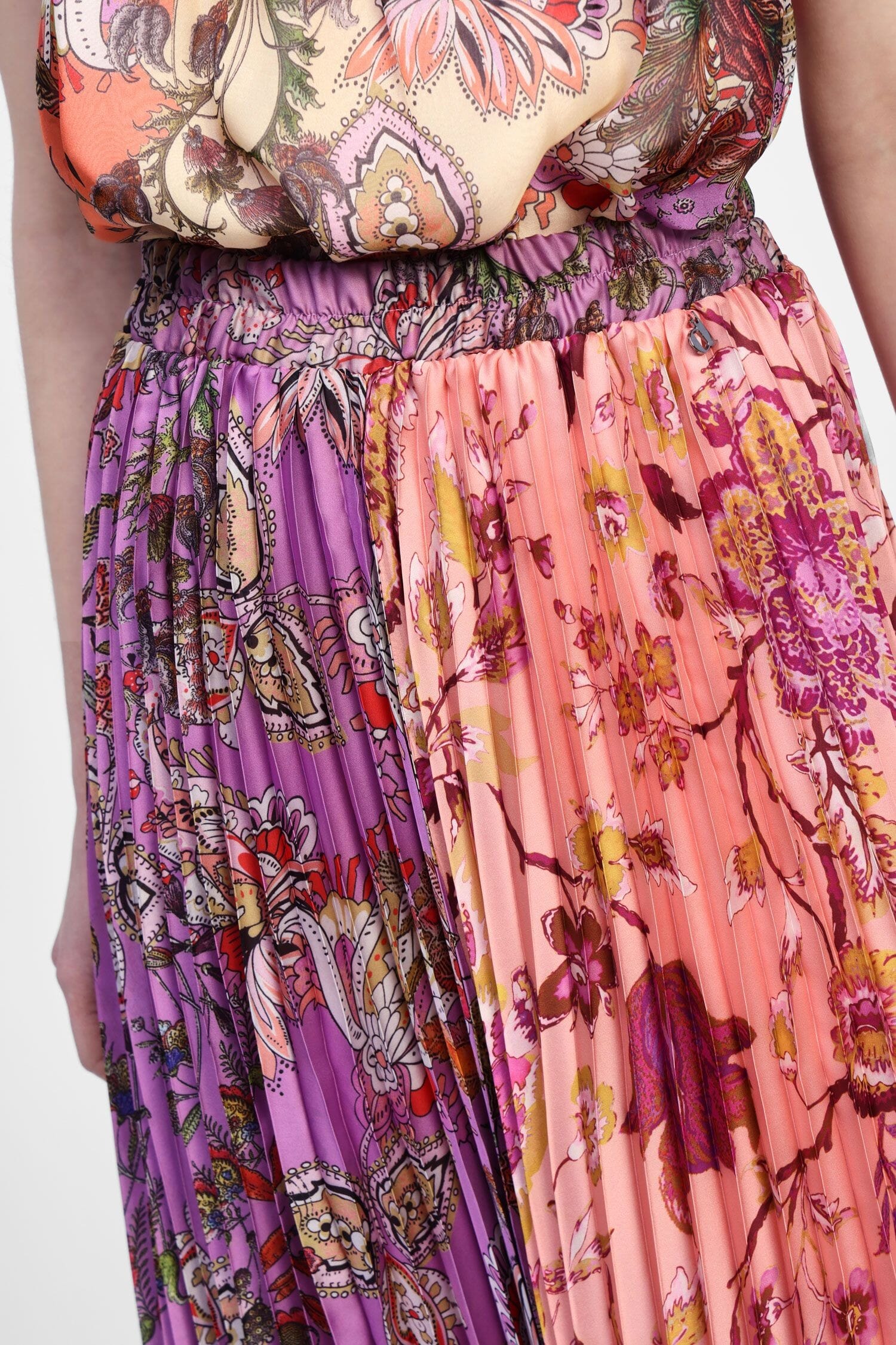 Dixie Printed Pleated Midi Skirt