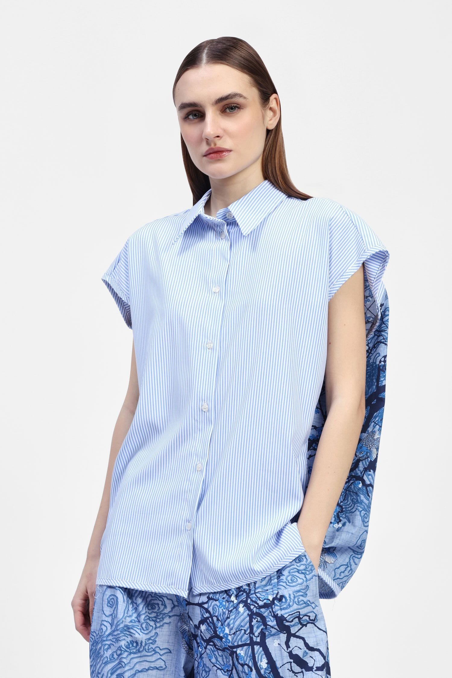 Camicia A Righe Con Colletto Classico E Retro Stampato Dixie