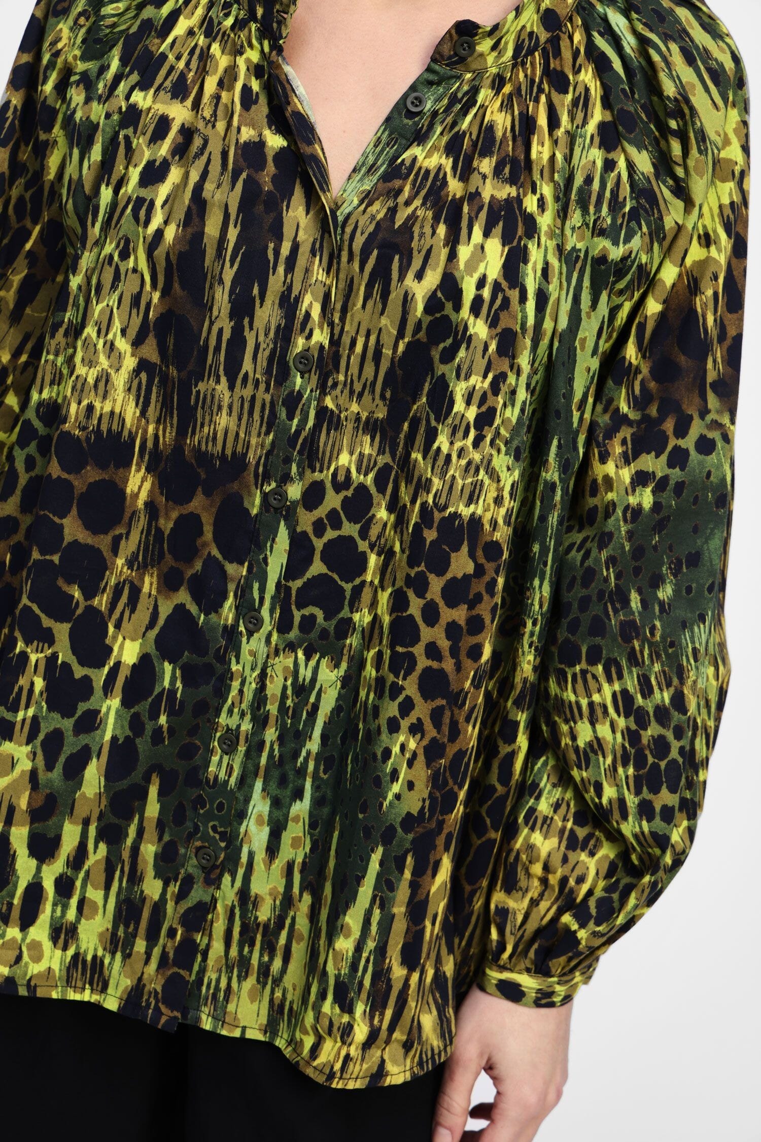 Animal Print Shirt With Dixie Volume Sleeves