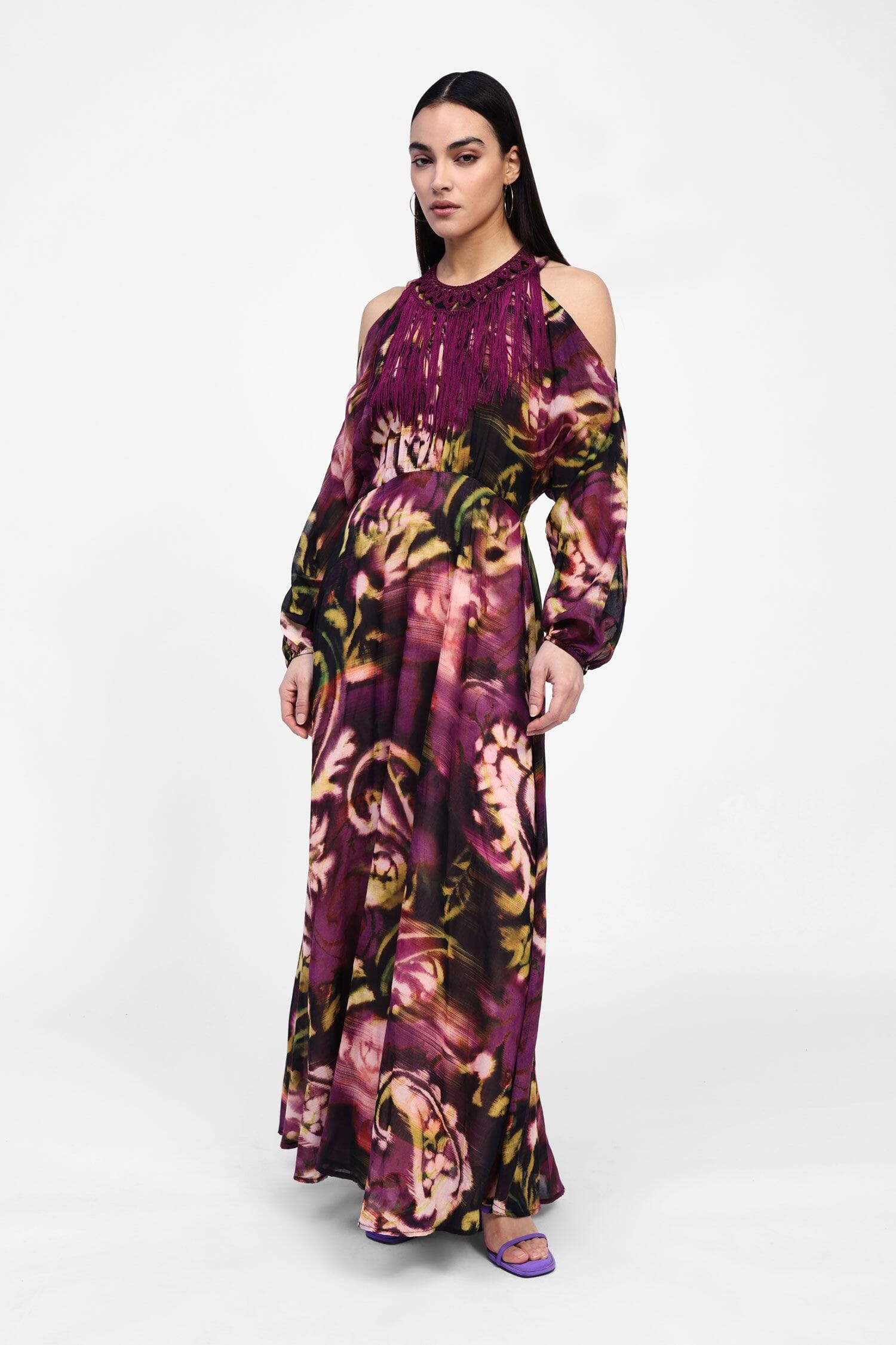 Abito Lungo Fantasia Con Frange E Spalle Scoperte Dixie