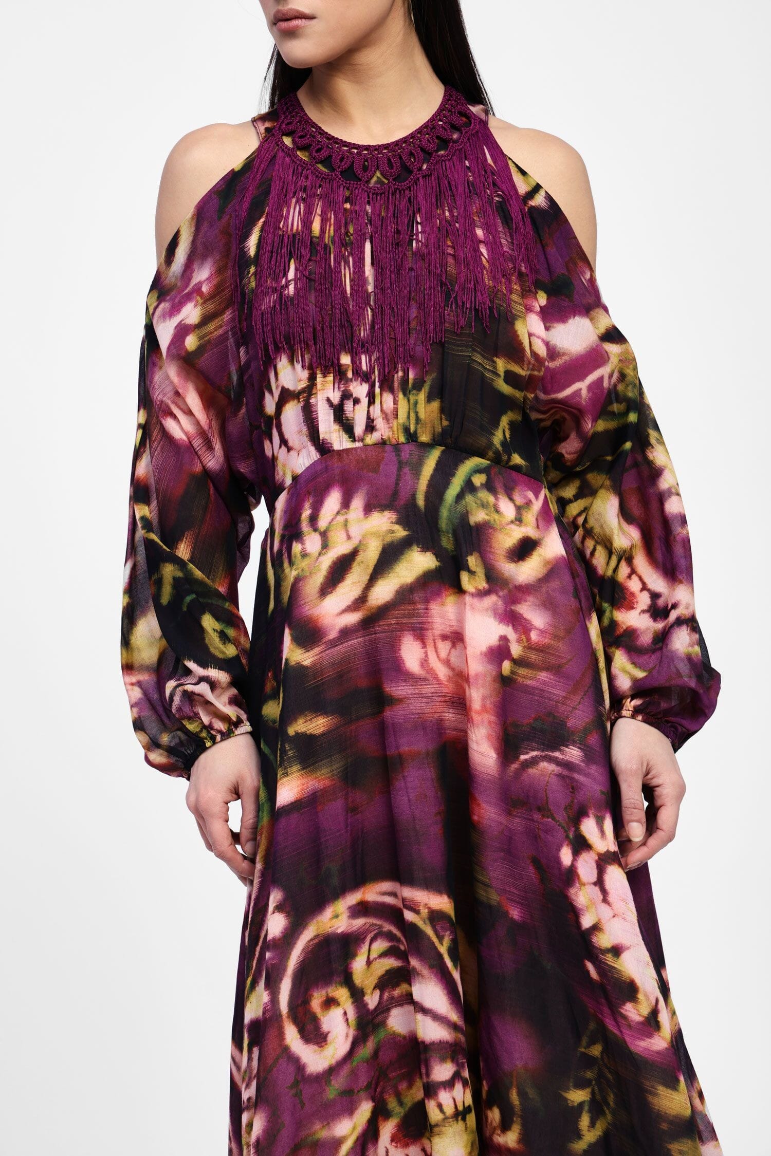 Abito Lungo Fantasia Con Frange E Spalle Scoperte Dixie