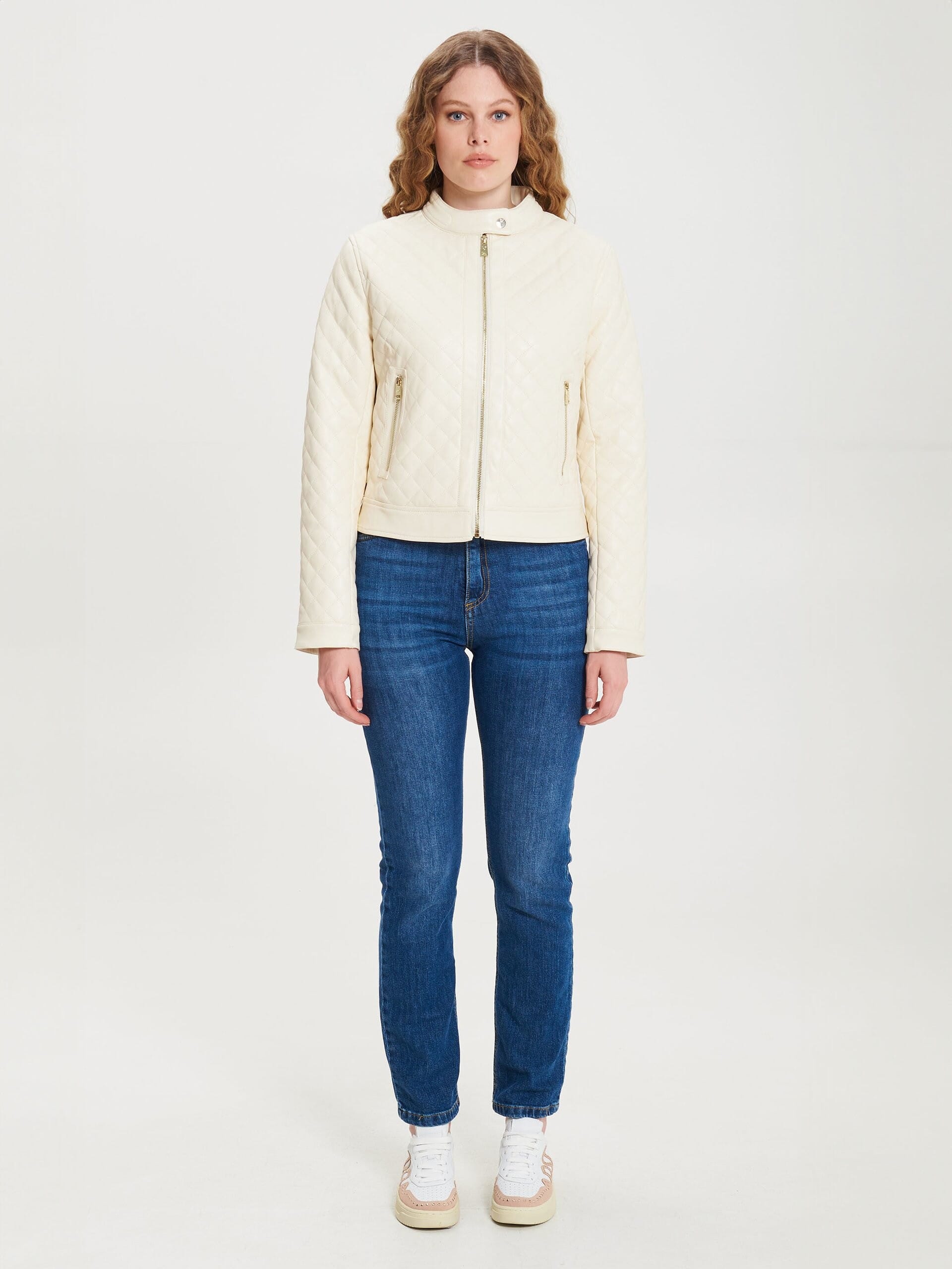 Giubbotto Corto Sfiancato E Trapuntato In Similpelle Rinascimento