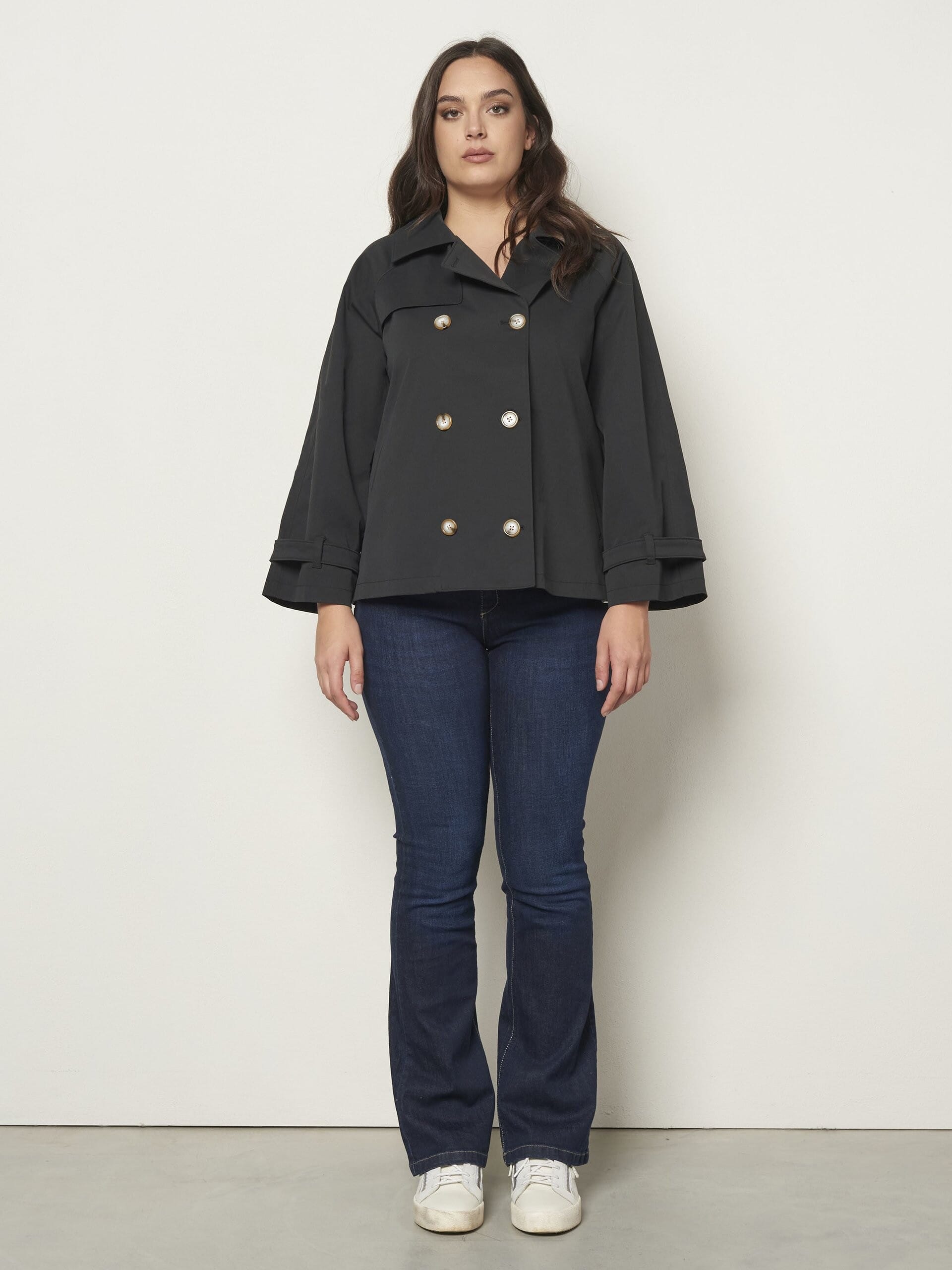 Rinascimento Curvy Short Trench Coat