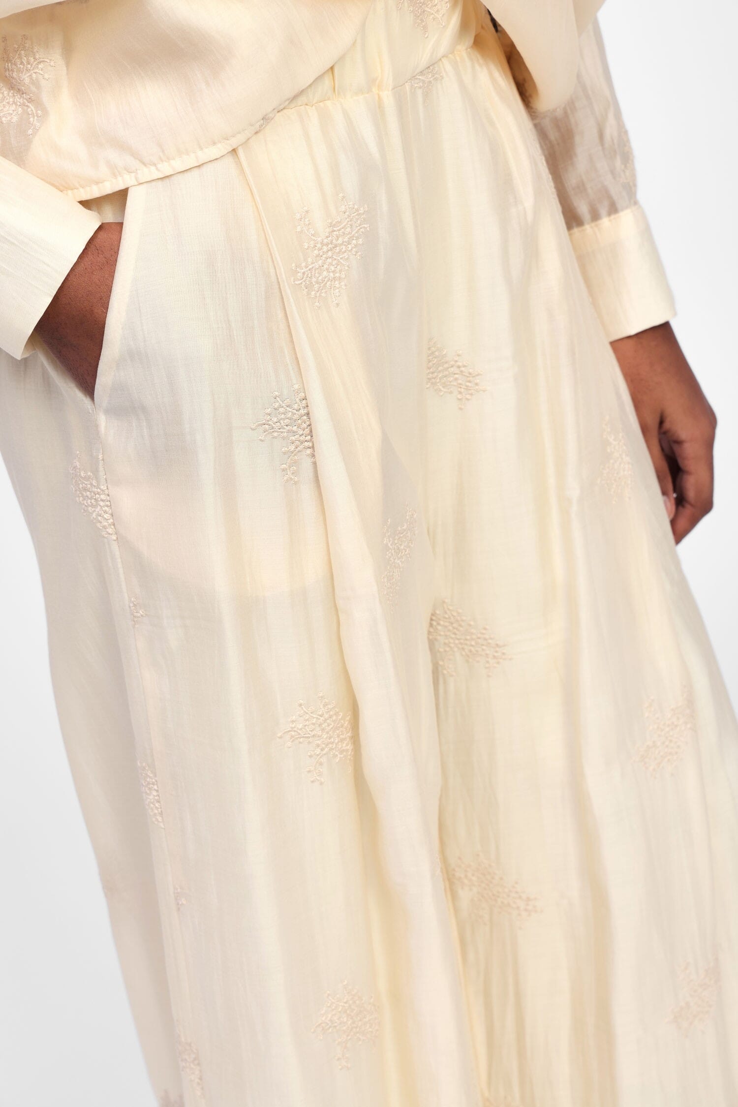 Pantaloni Ampi Con Ricamo Decorativo Dixie