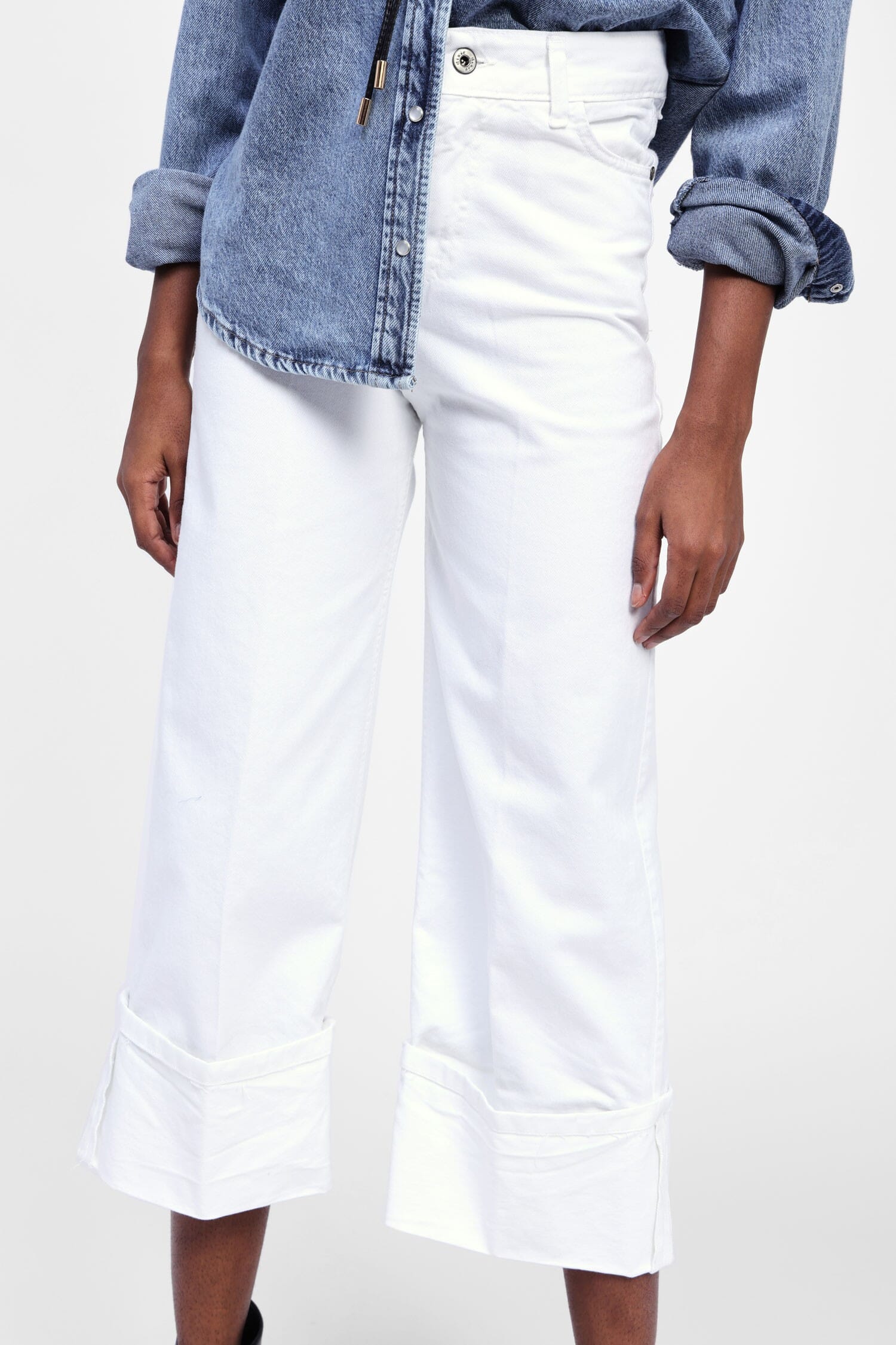 Pantaloni Ampi Con Risvolti Dixie