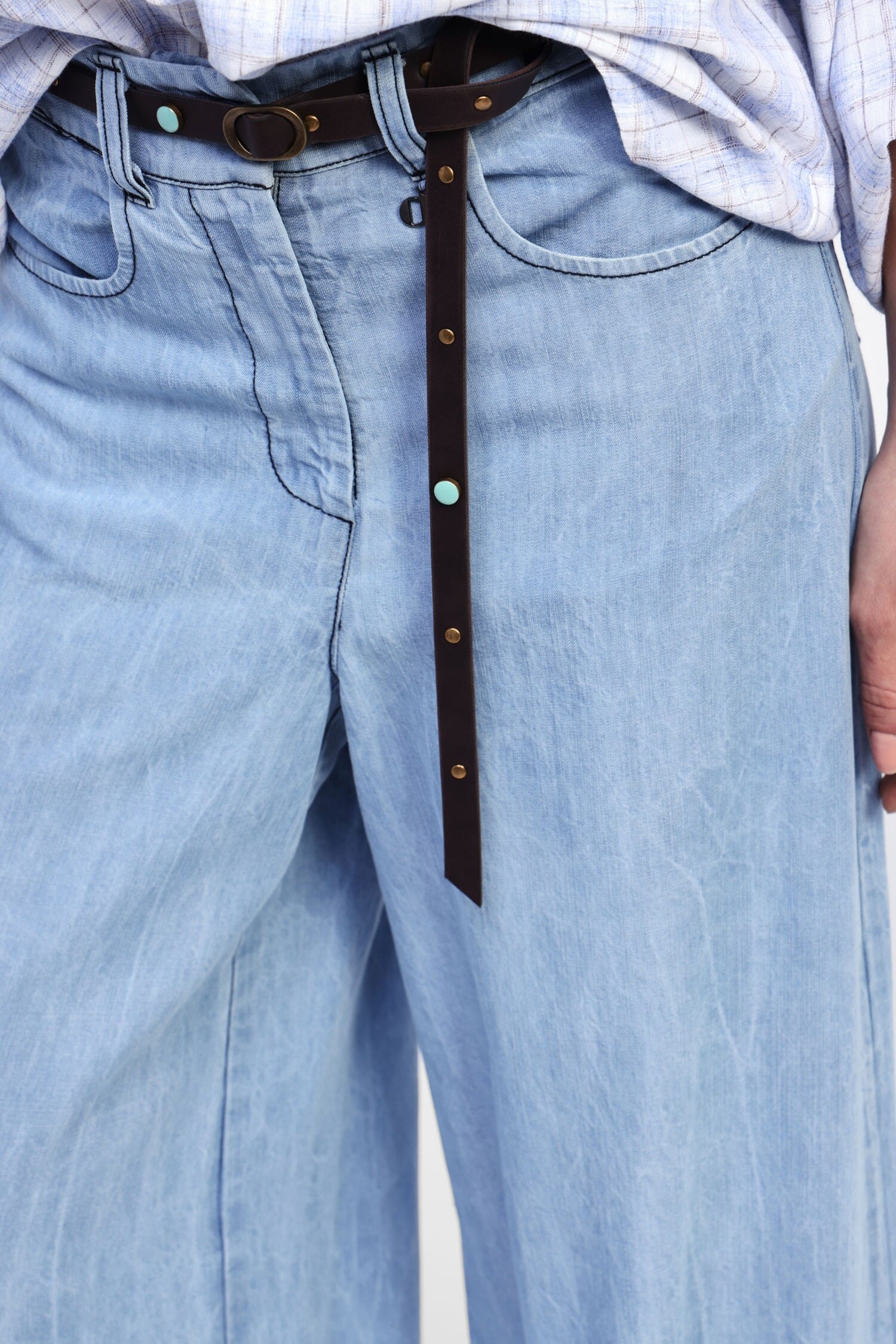 Jeans Ampi Con Cintura Decorativa Dixie