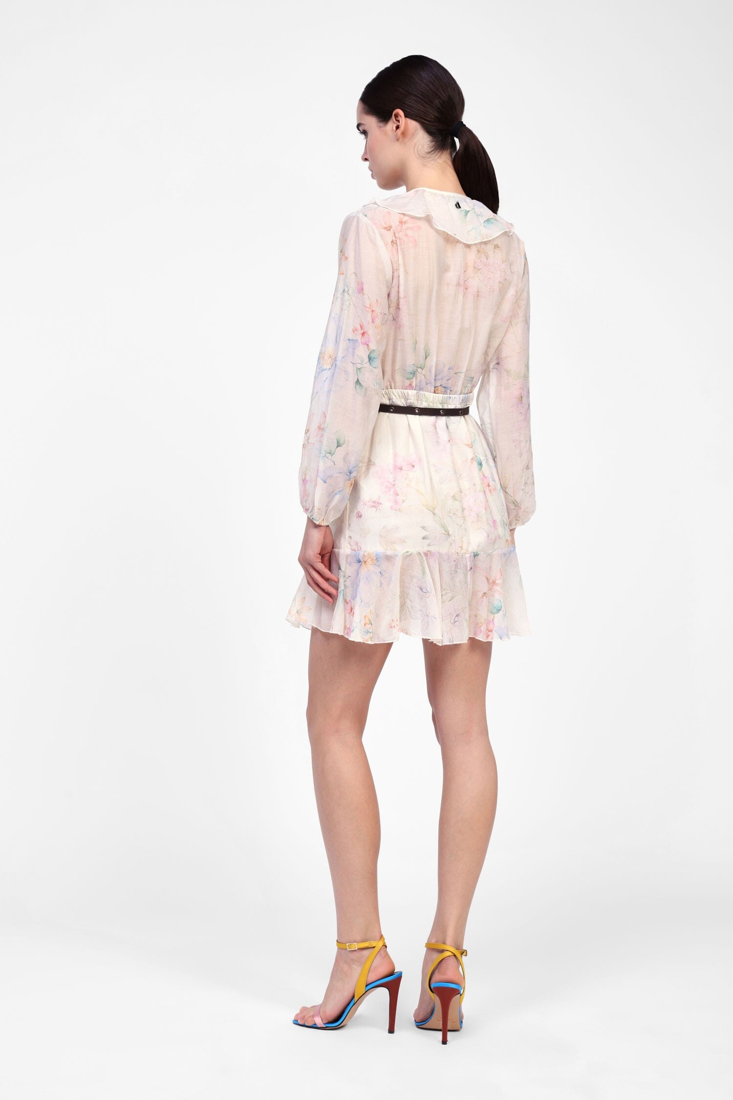 Robe courte avec ceinture et volant Dixie