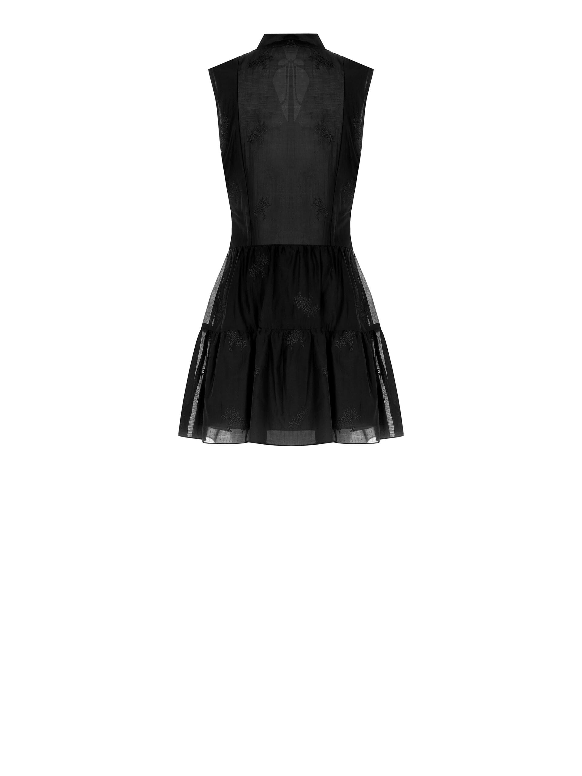 Abito Corto In Mussola Ricamata Con Laccetti E Perle Effetto Legno Rinascimento