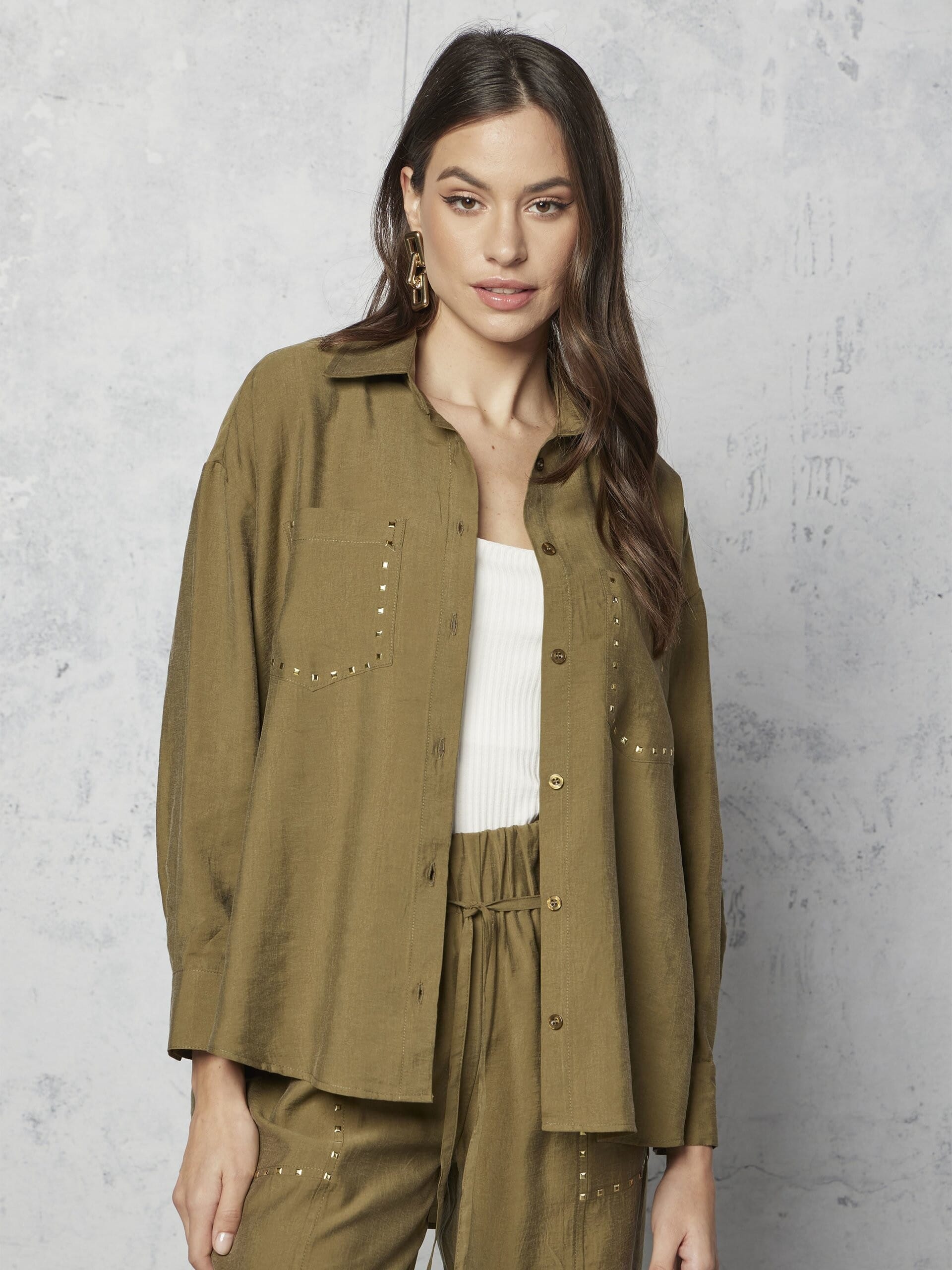 Camicia In Tessuto Leggermente Stropicciato Con Borchiette Rinascimento